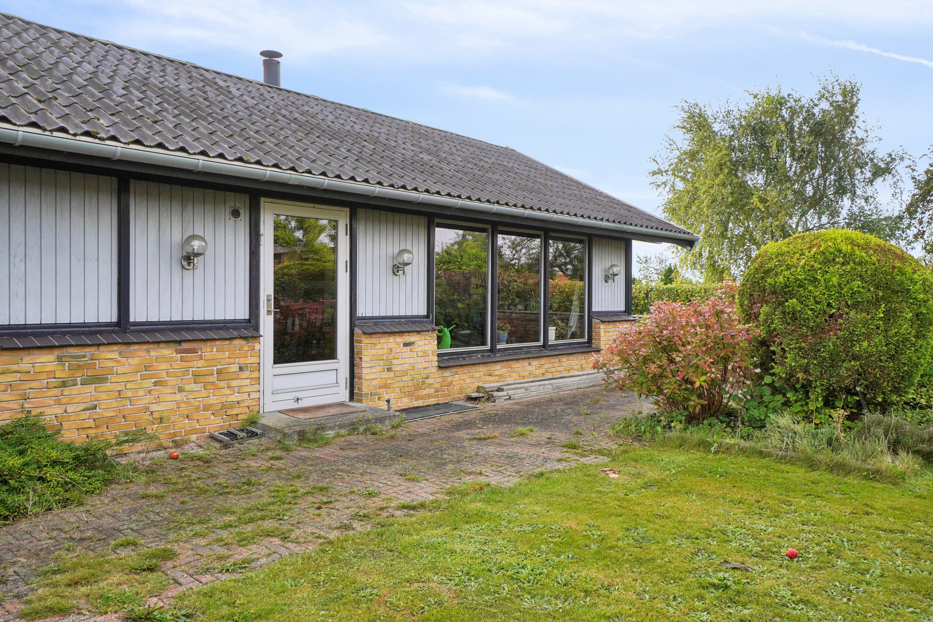 Fremhævet udendørs billede i fuldskærmstilstand. Billede af Rådalsvej 58, 4040 Jyllinge