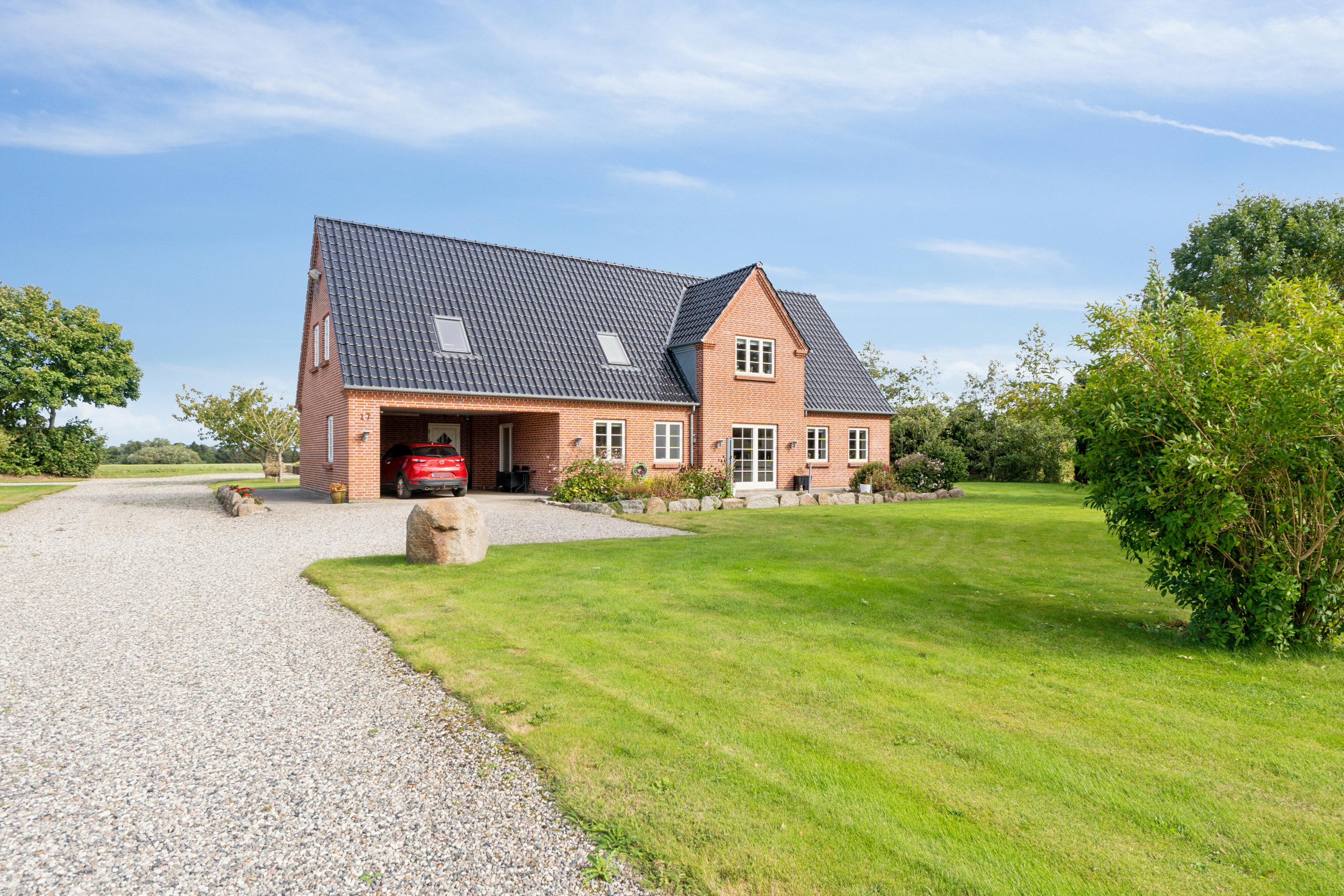 Fremhævet set fra vejen billede i fuldskærmstilstand. Billede af P Hansens Gyden 17, Gyngstrup Mark, 5450 Otterup