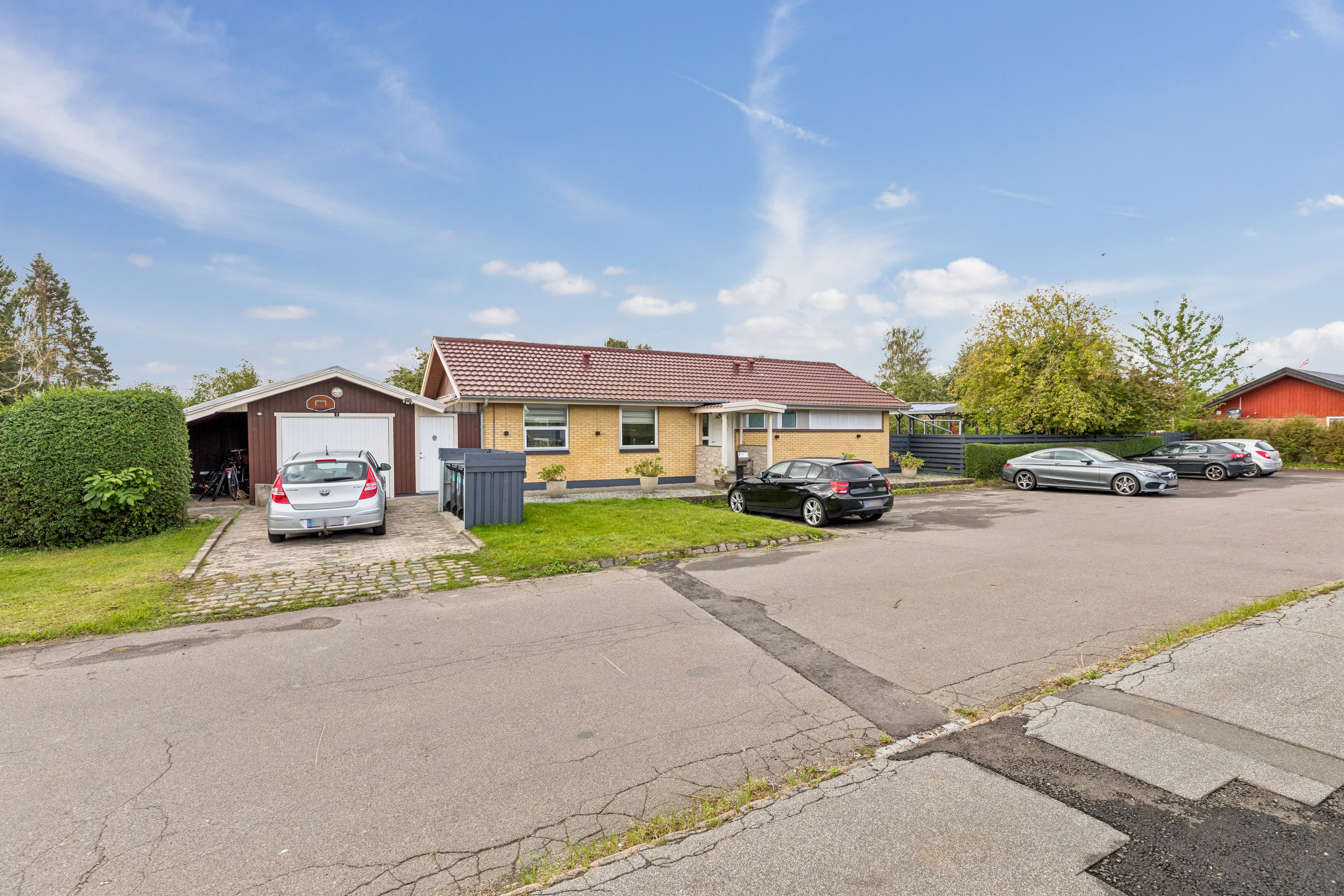 Fremhævet ejendom 1 billede i fuldskærmstilstand. Billede af Rosenager 1, 2640 Hedehusene