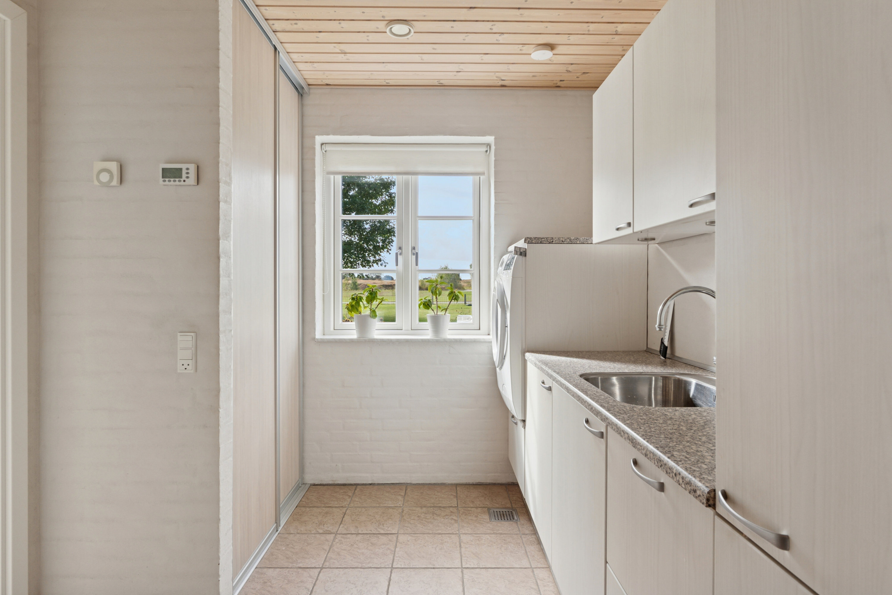 Fremhævet køkken billede i fuldskærmstilstand. Billede af P Hansens Gyden 17, Gyngstrup Mark, 5450 Otterup