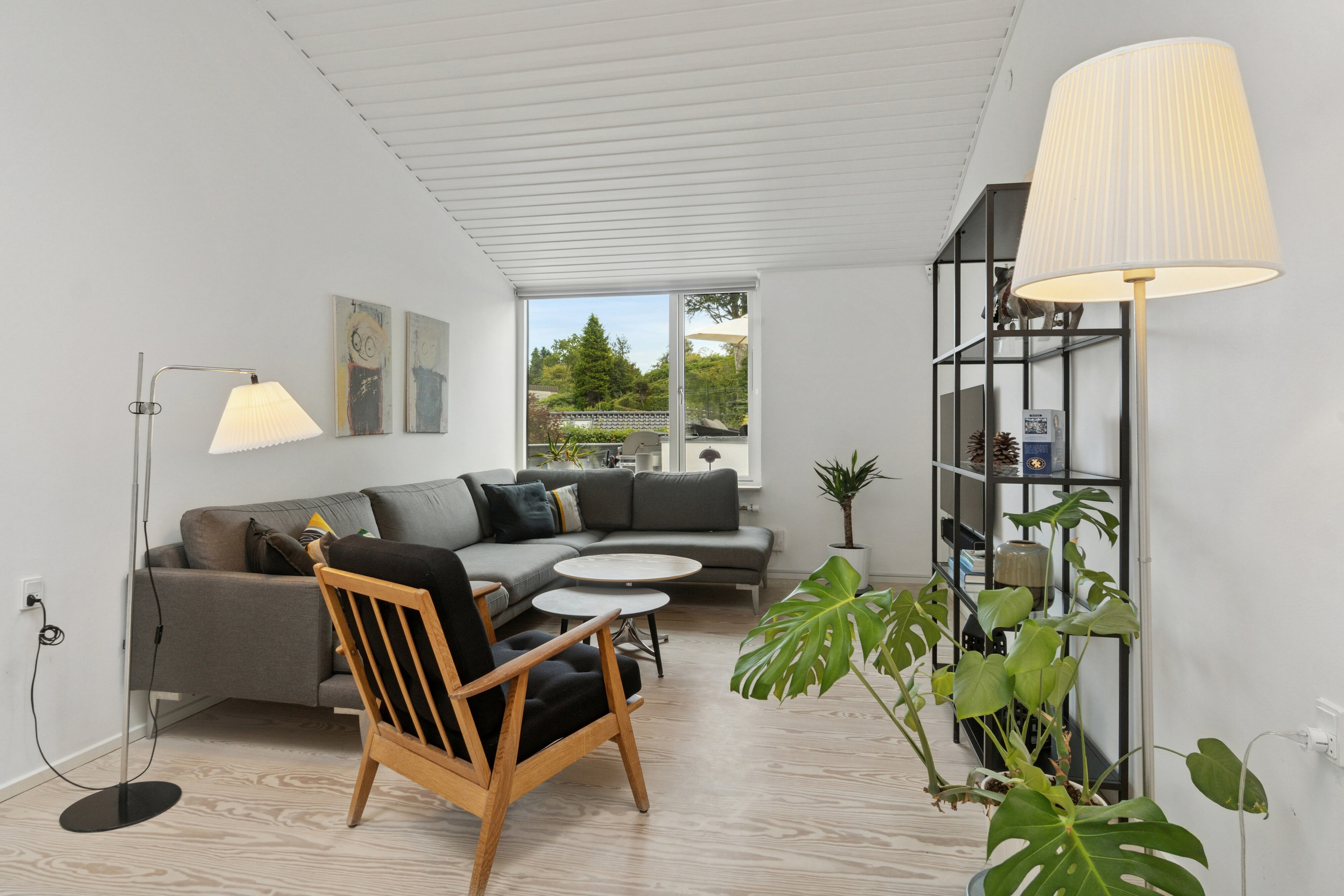 Fremhævet stue billede i fuldskærmstilstand. Billede af Egernvej 14, 8270 Højbjerg