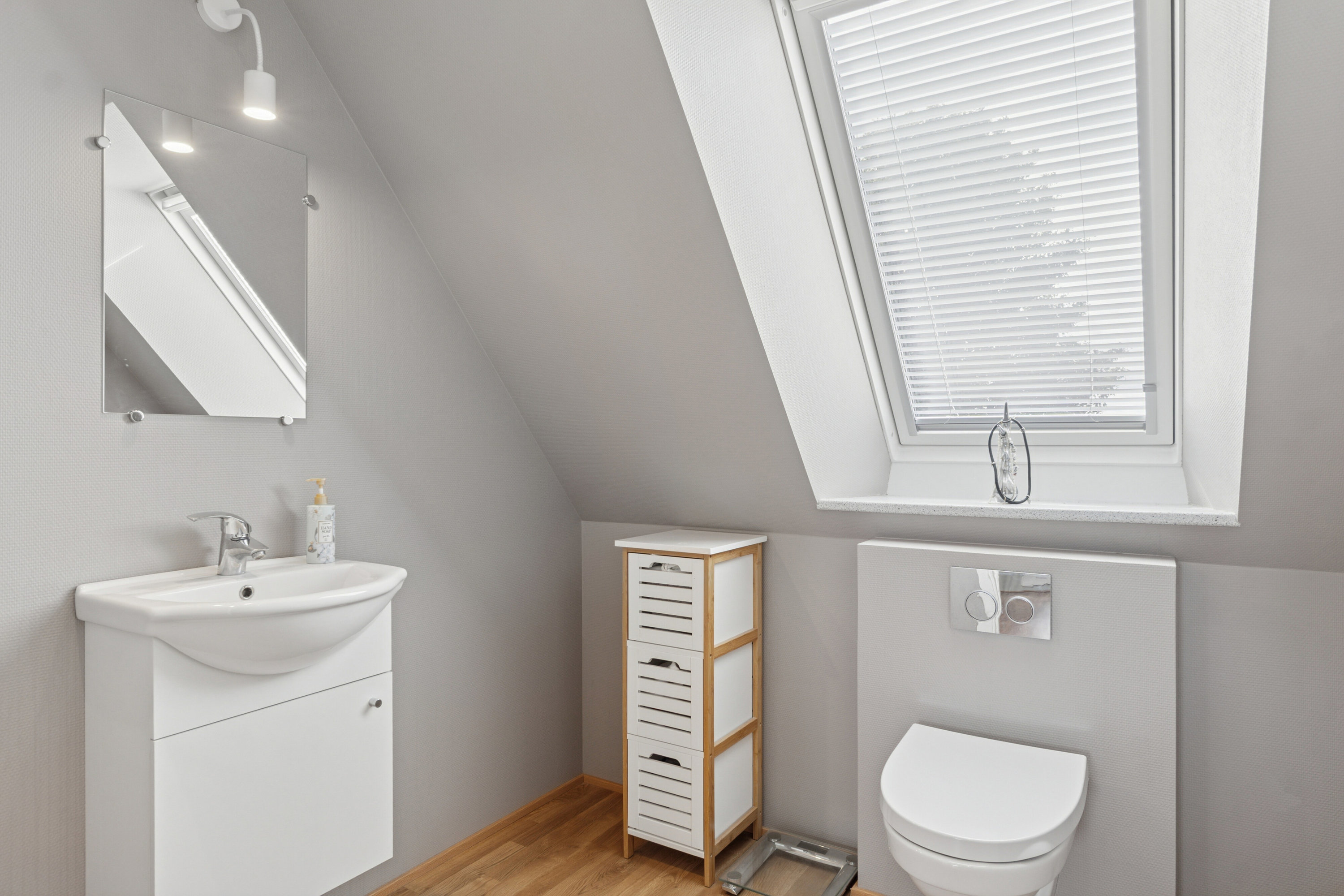 Fremhævet badeværelse billede i fuldskærmstilstand. Billede af P Hansens Gyden 17, Gyngstrup Mark, 5450 Otterup