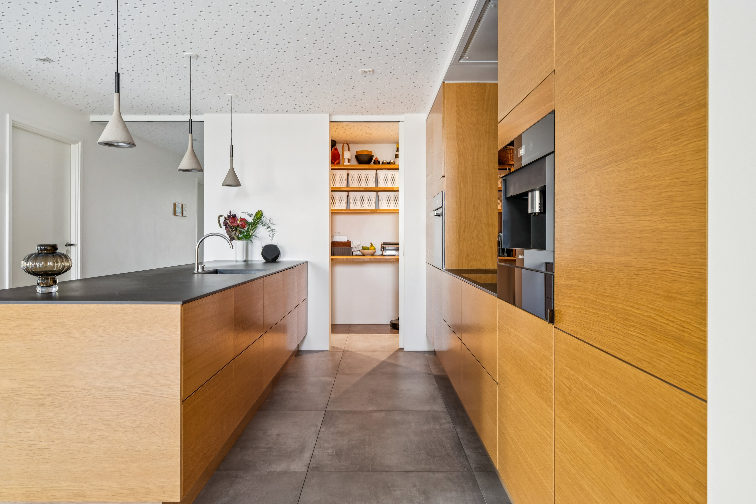 Fremhævet værelse billede i fuldskærmstilstand. Billede af Strandbakkevej 24, 8250 Egå