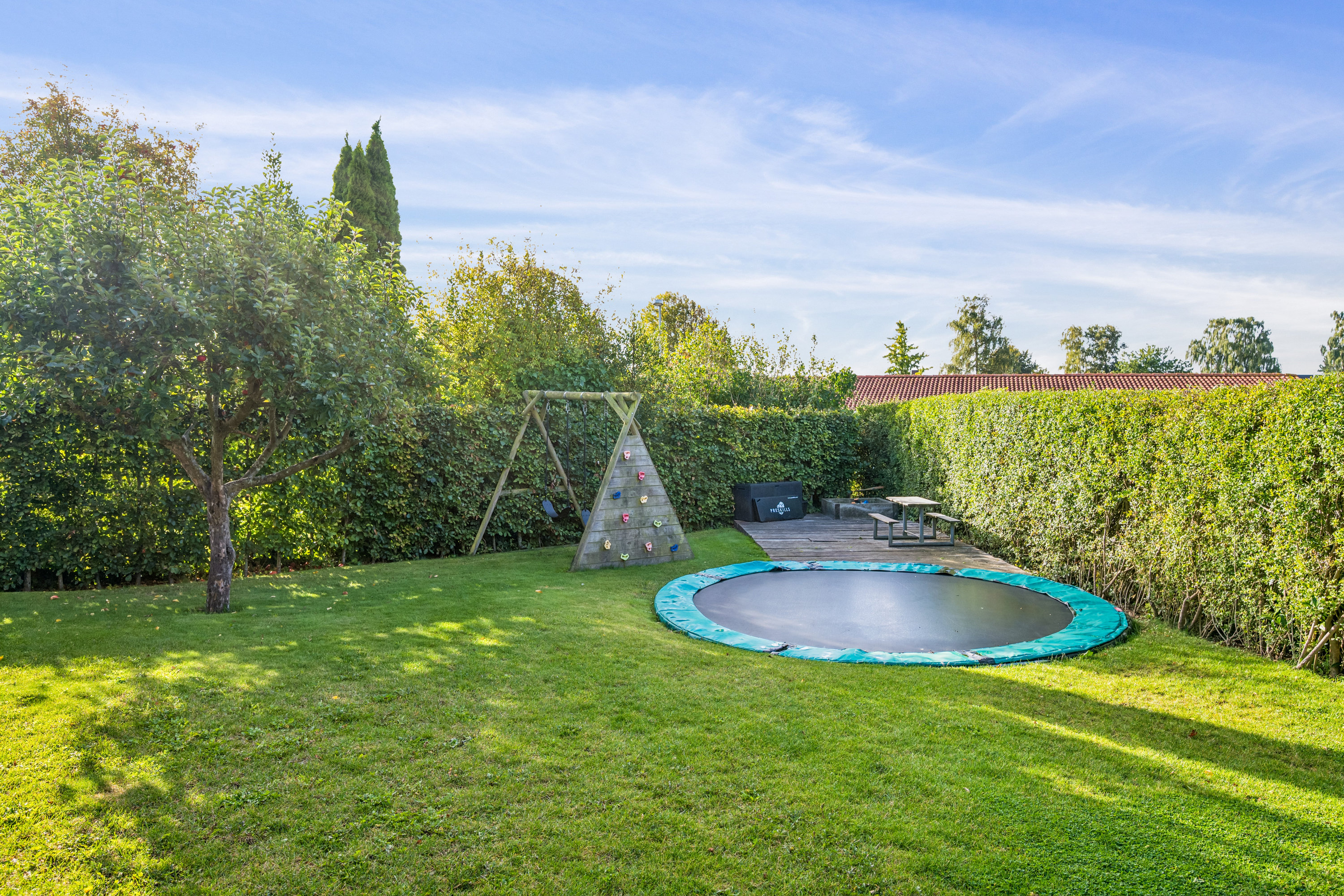 Fremhævet have billede i fuldskærmstilstand. Billede af Strandbakkevej 24, 8250 Egå