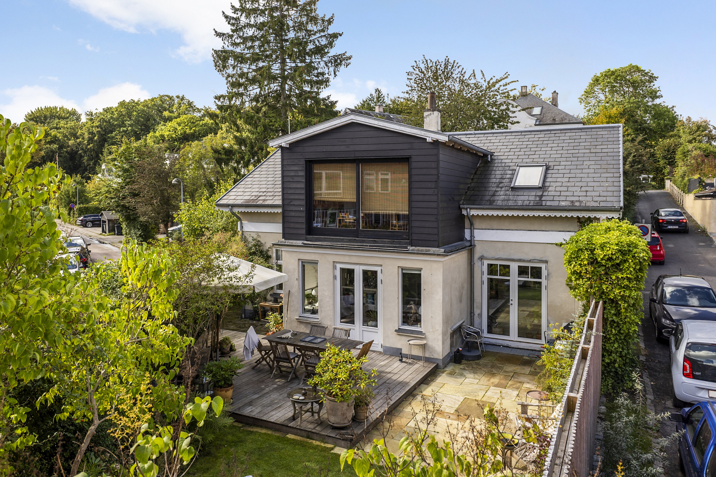 Fremhævet ejendommen billede i fuldskærmstilstand. Billede af Skovvej 7, st.., 2930 Klampenborg