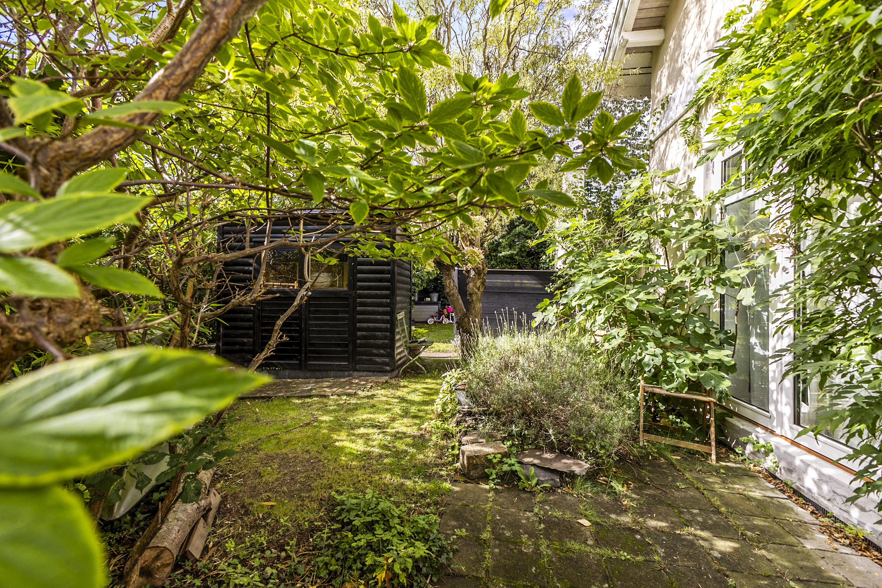 Fremhævet område billede i fuldskærmstilstand. Billede af Skovvej 7, st.., 2930 Klampenborg