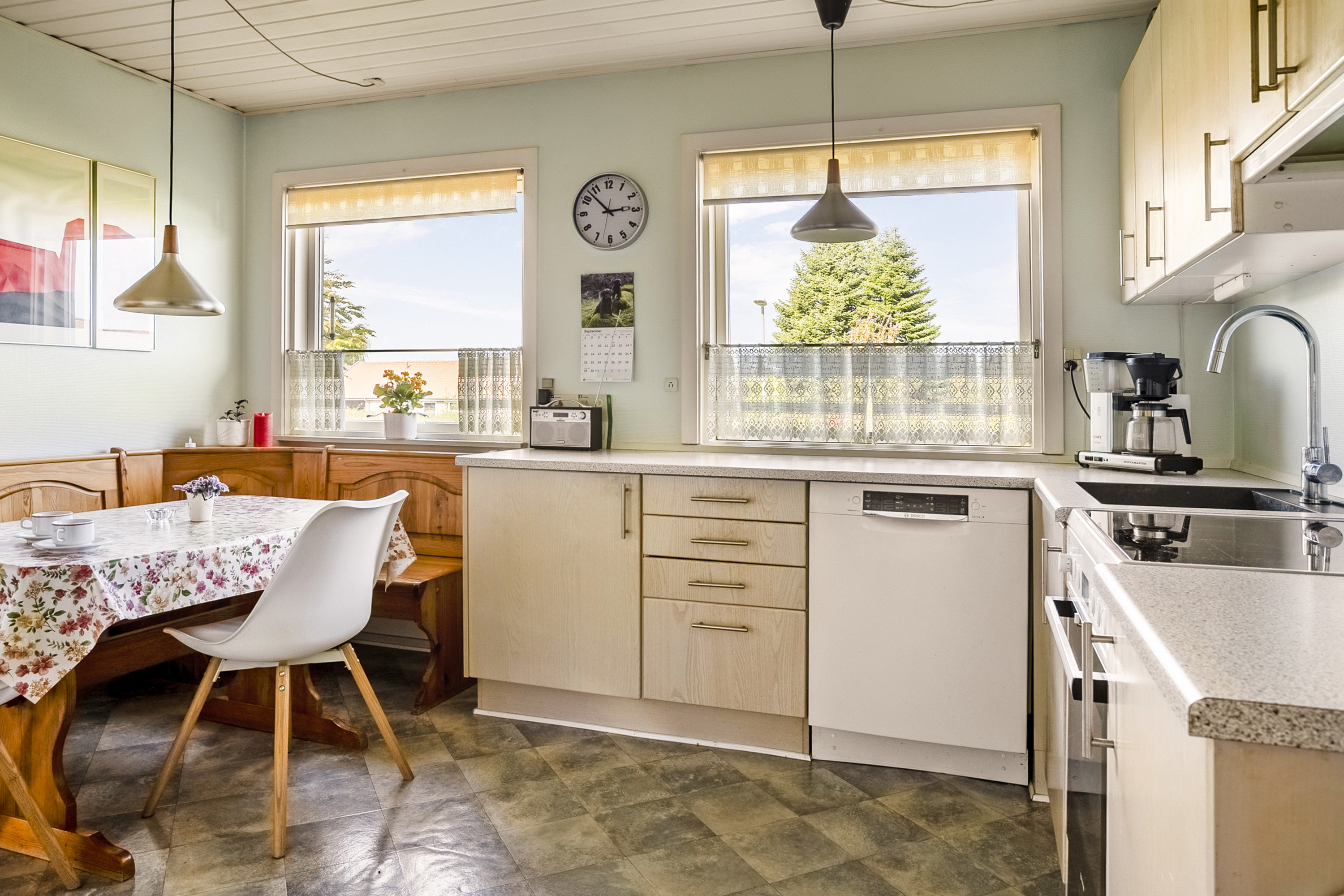 Fremhævet køkken billede i fuldskærmstilstand. Billede af Grønningen 2, Hornsyld, 8783 Hornsyld