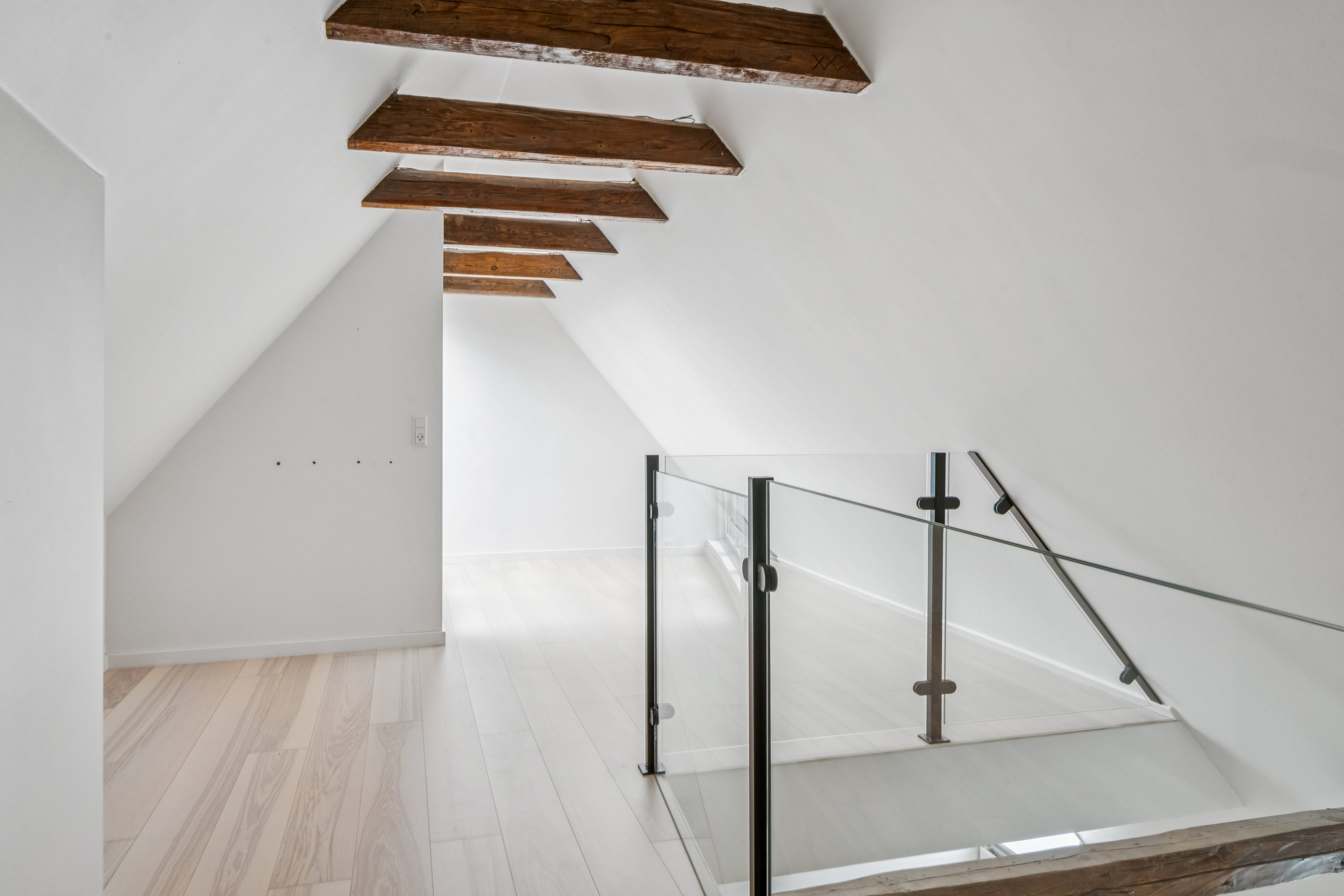 Fremhævet trappe billede i fuldskærmstilstand. Billede af Vesterbro 46, 5. tv., 9000 Aalborg