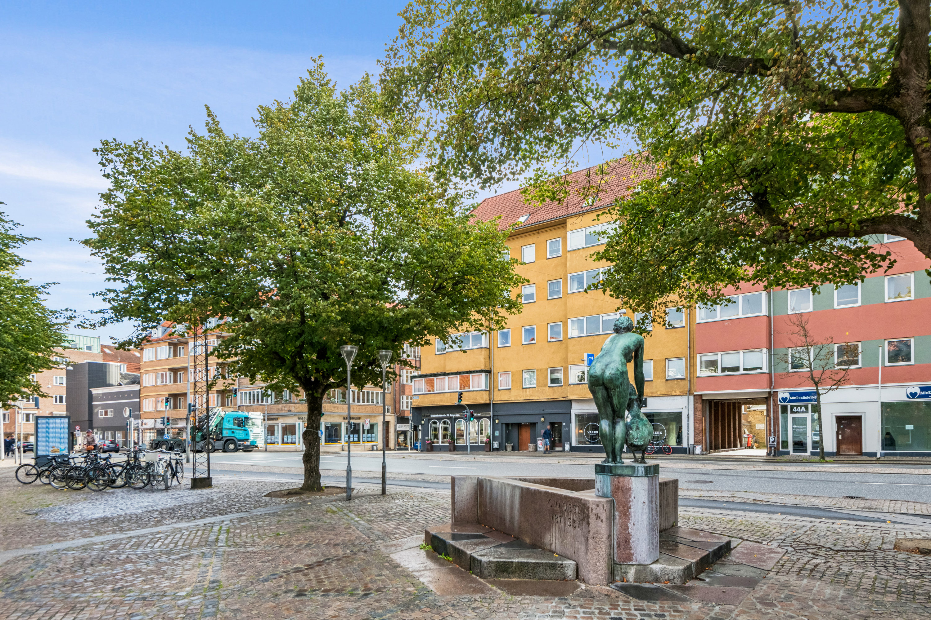 Fremhævet omgivelser billede i fuldskærmstilstand. Billede af Vesterbro 46, 5. tv., 9000 Aalborg