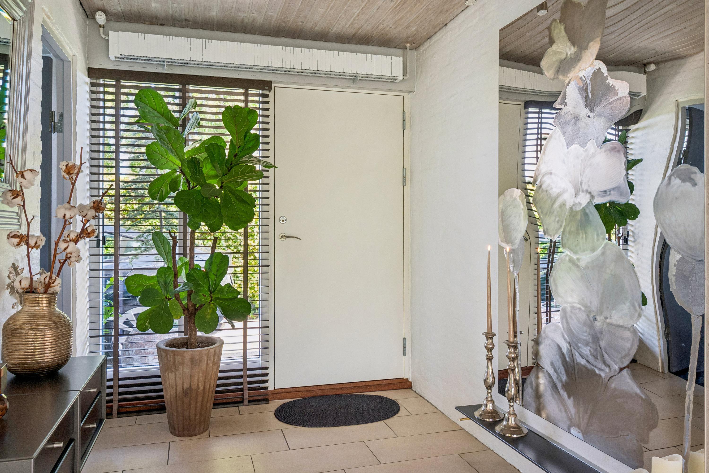 Fremhævet stue billede i fuldskærmstilstand. Billede af Humlevej 23, 8240 Risskov