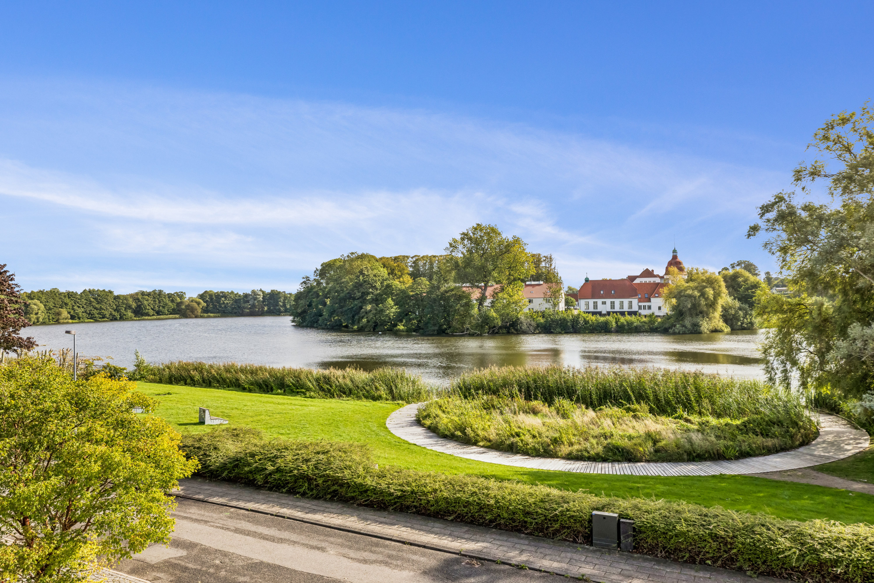 Miniaturebillede 2: omgivelser. Billede af Søvænget 3, 6430 Nordborg