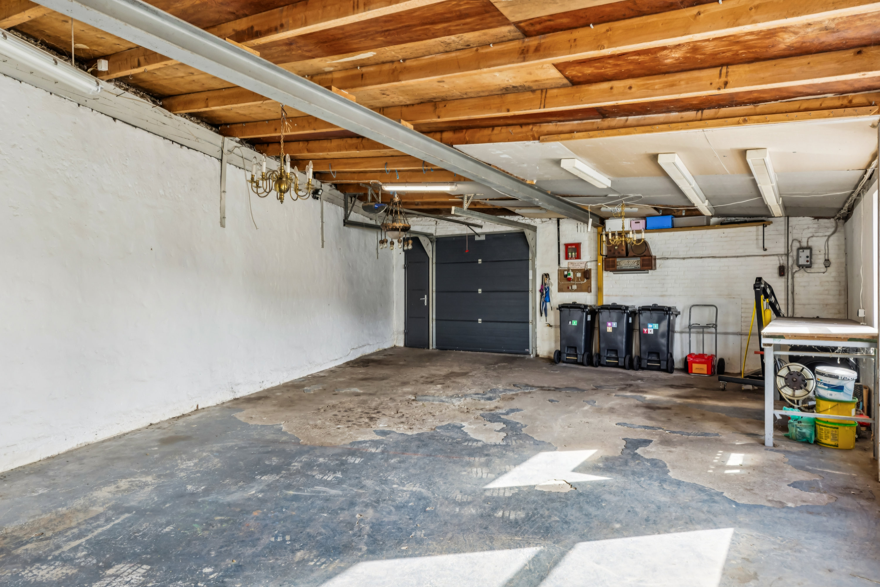 Fremhævet garage billede i fuldskærmstilstand. Billede af Søvænget 3, 6430 Nordborg