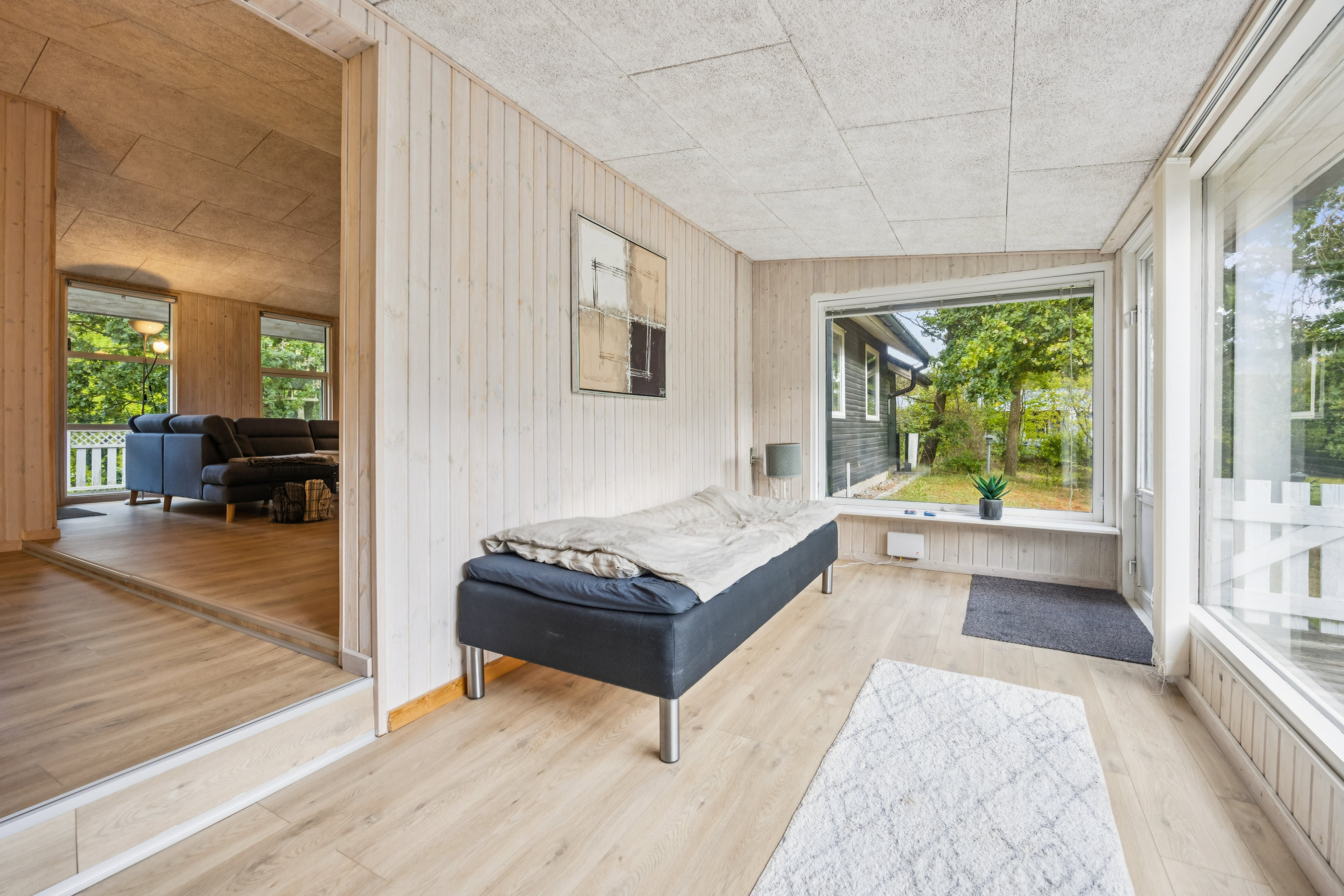 Fremhævet stue billede i fuldskærmstilstand. Billede af Kongevejen 187, Hou, 9370 Hals