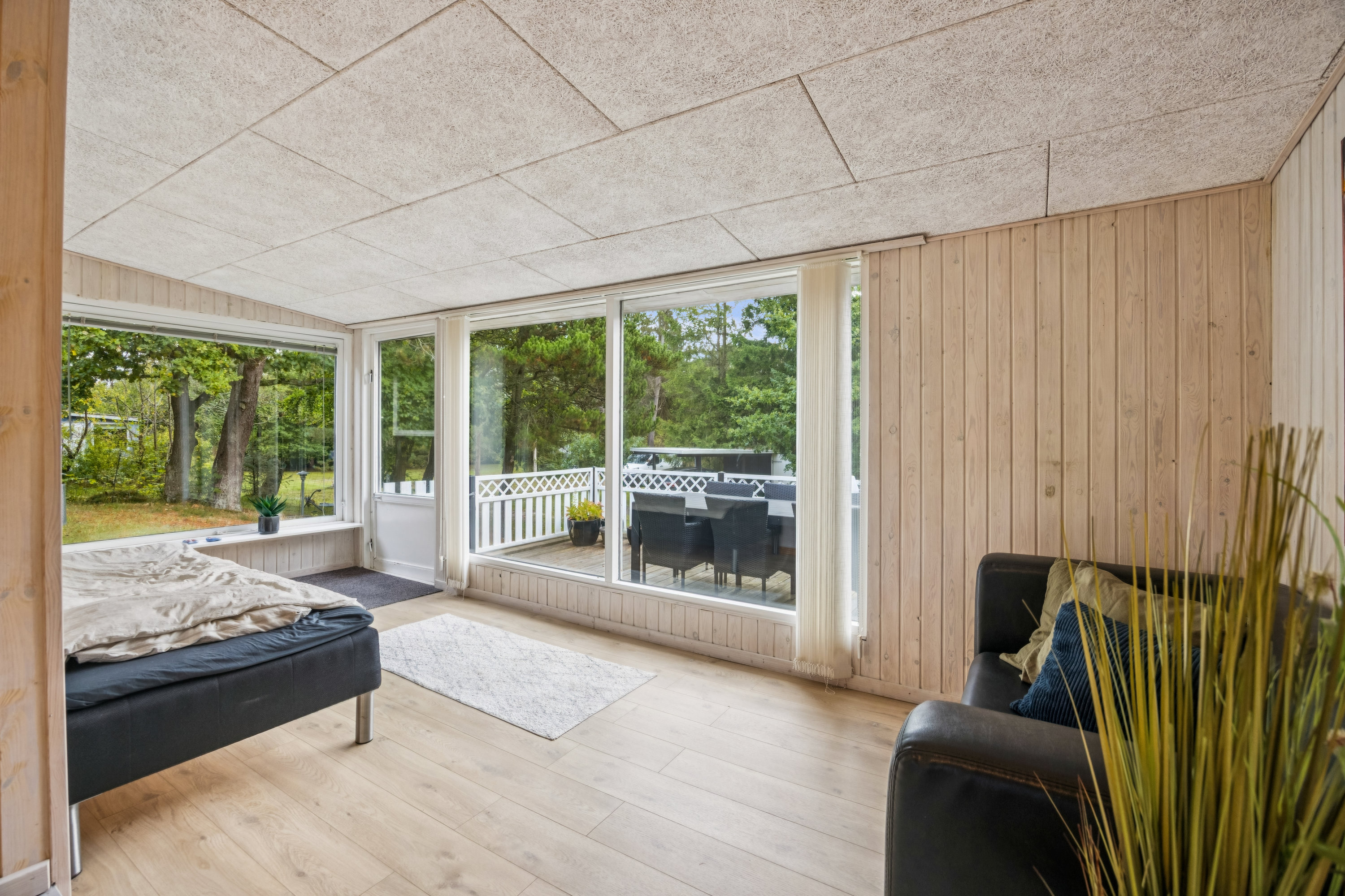 Fremhævet stue billede i fuldskærmstilstand. Billede af Kongevejen 187, Hou, 9370 Hals