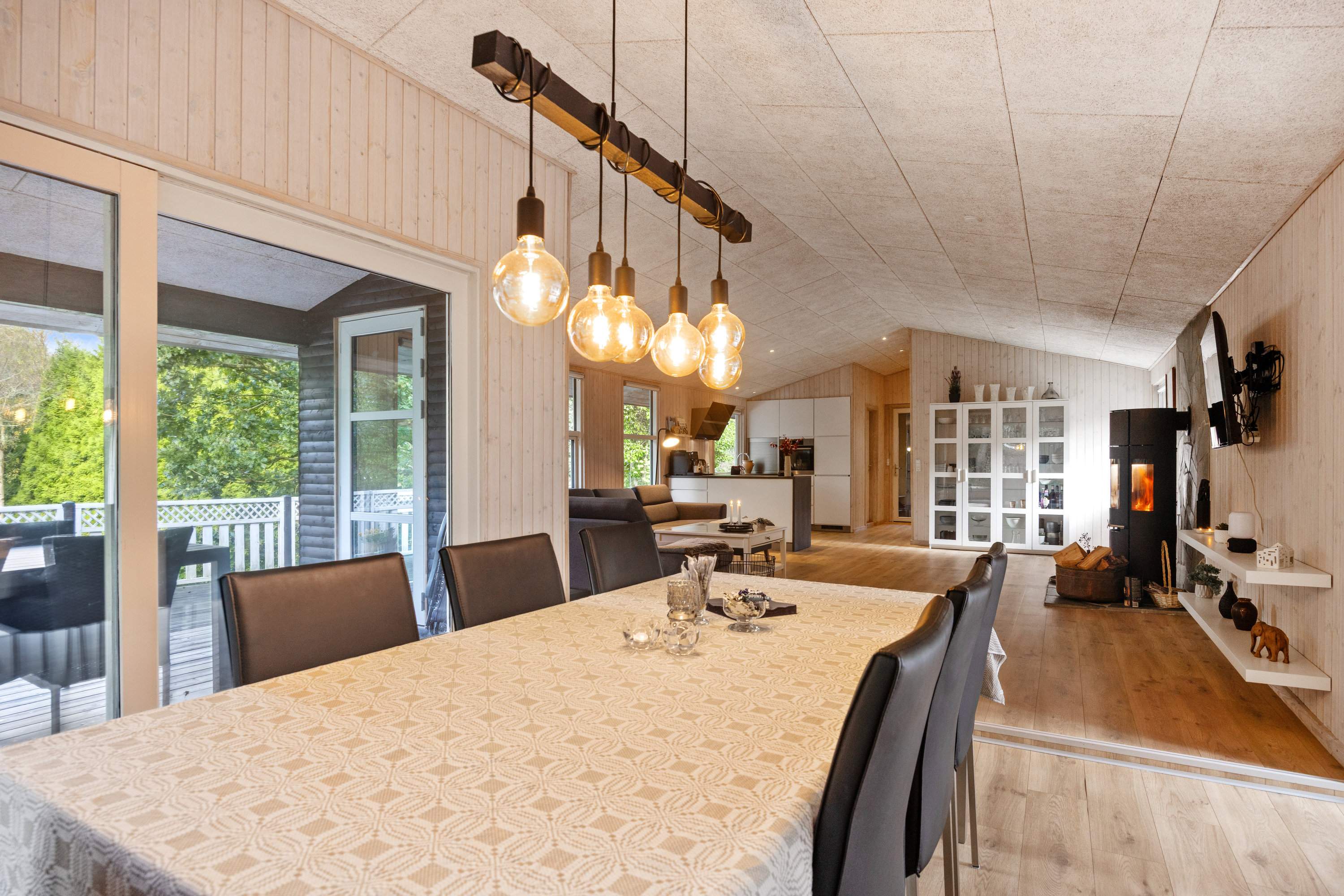 Fremhævet værelse billede i fuldskærmstilstand. Billede af Kongevejen 187, Hou, 9370 Hals