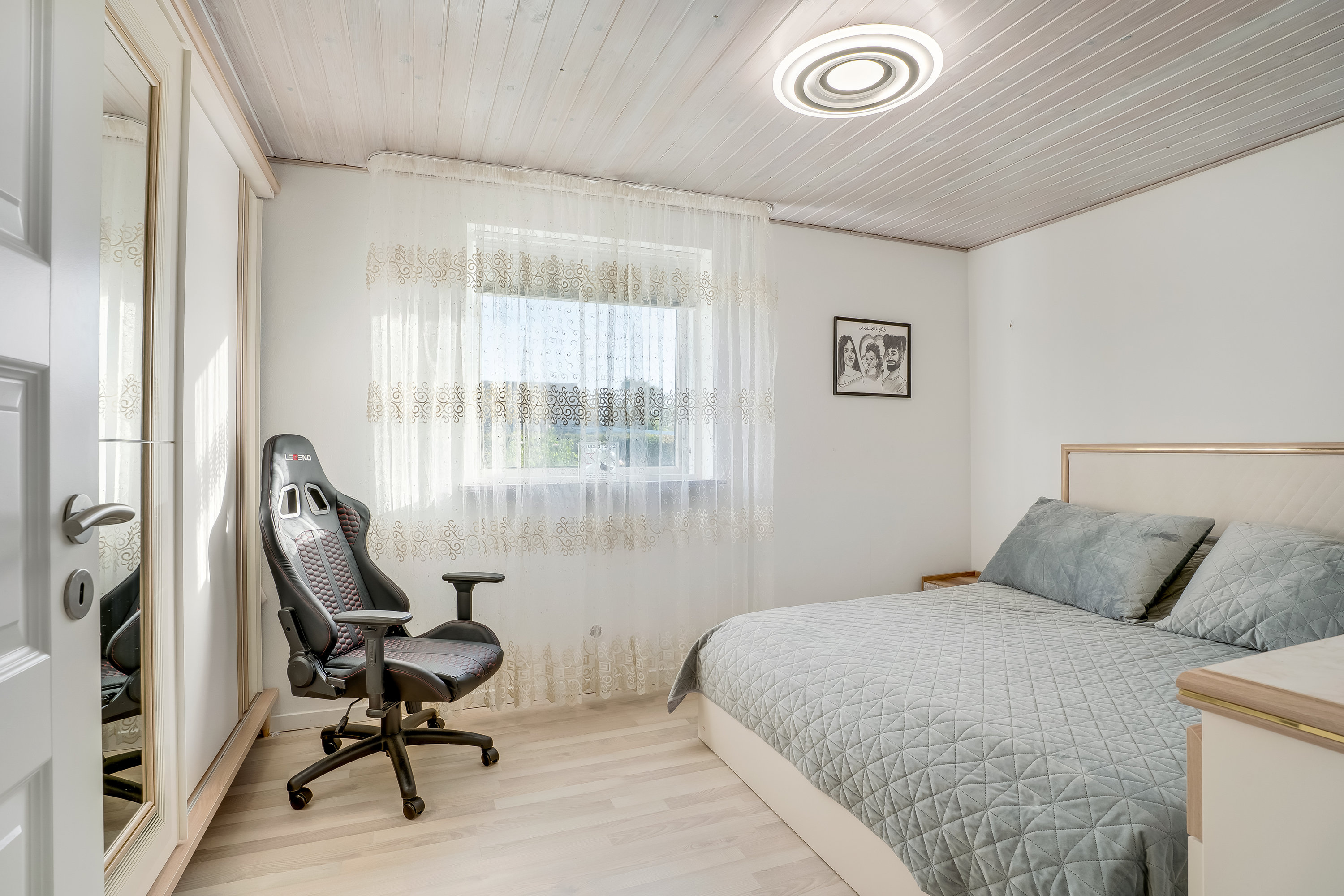 Fremhævet værelse billede i fuldskærmstilstand. Billede af Elmevang 1, 4970 Rødby