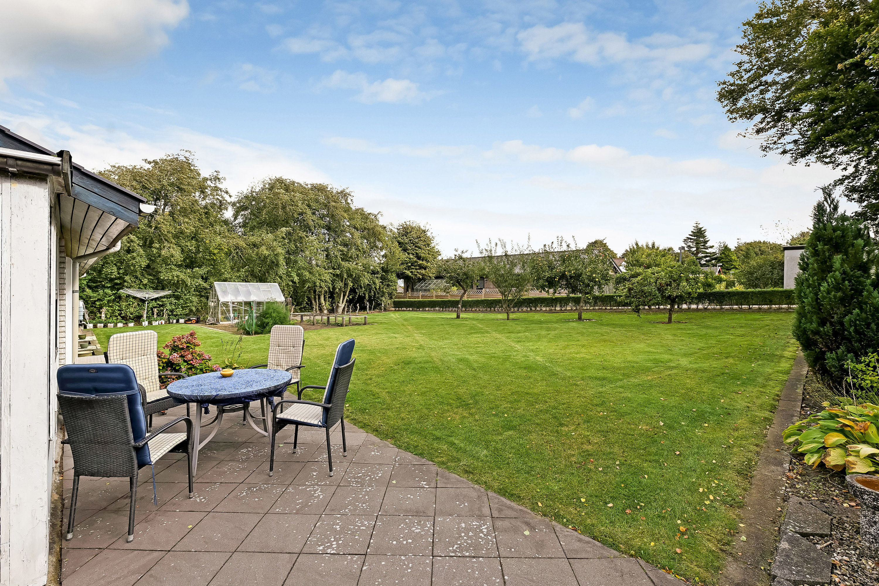 Fremhævet terrasse billede i fuldskærmstilstand. Billede af Kirkevænget 10, Herrup, 7830 Vinderup