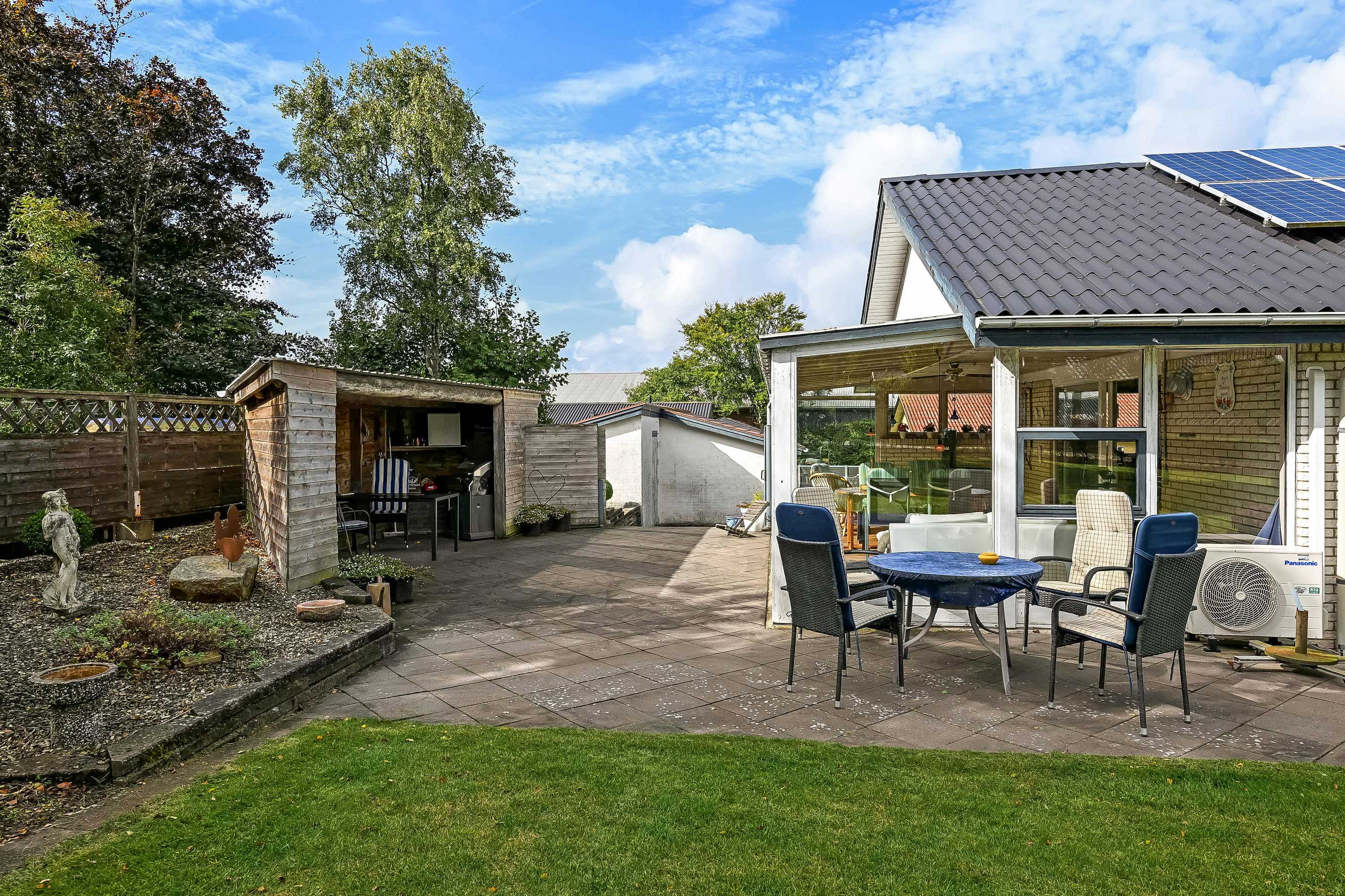 Fremhævet terrasse billede i fuldskærmstilstand. Billede af Kirkevænget 10, Herrup, 7830 Vinderup