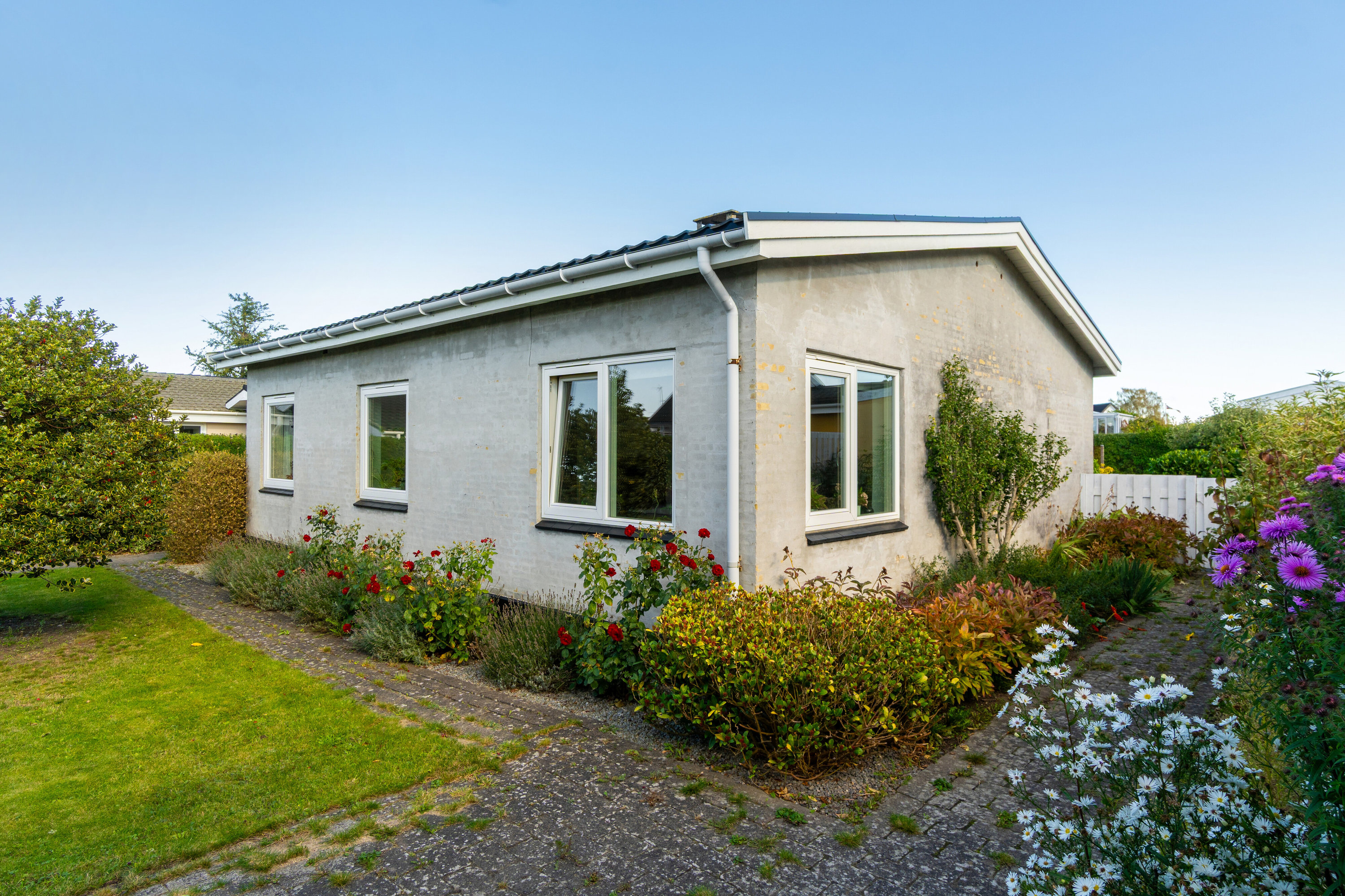 Fremhævet set fra haven billede i fuldskærmstilstand. Billede af Pagteroldvej 63, 2650 Hvidovre