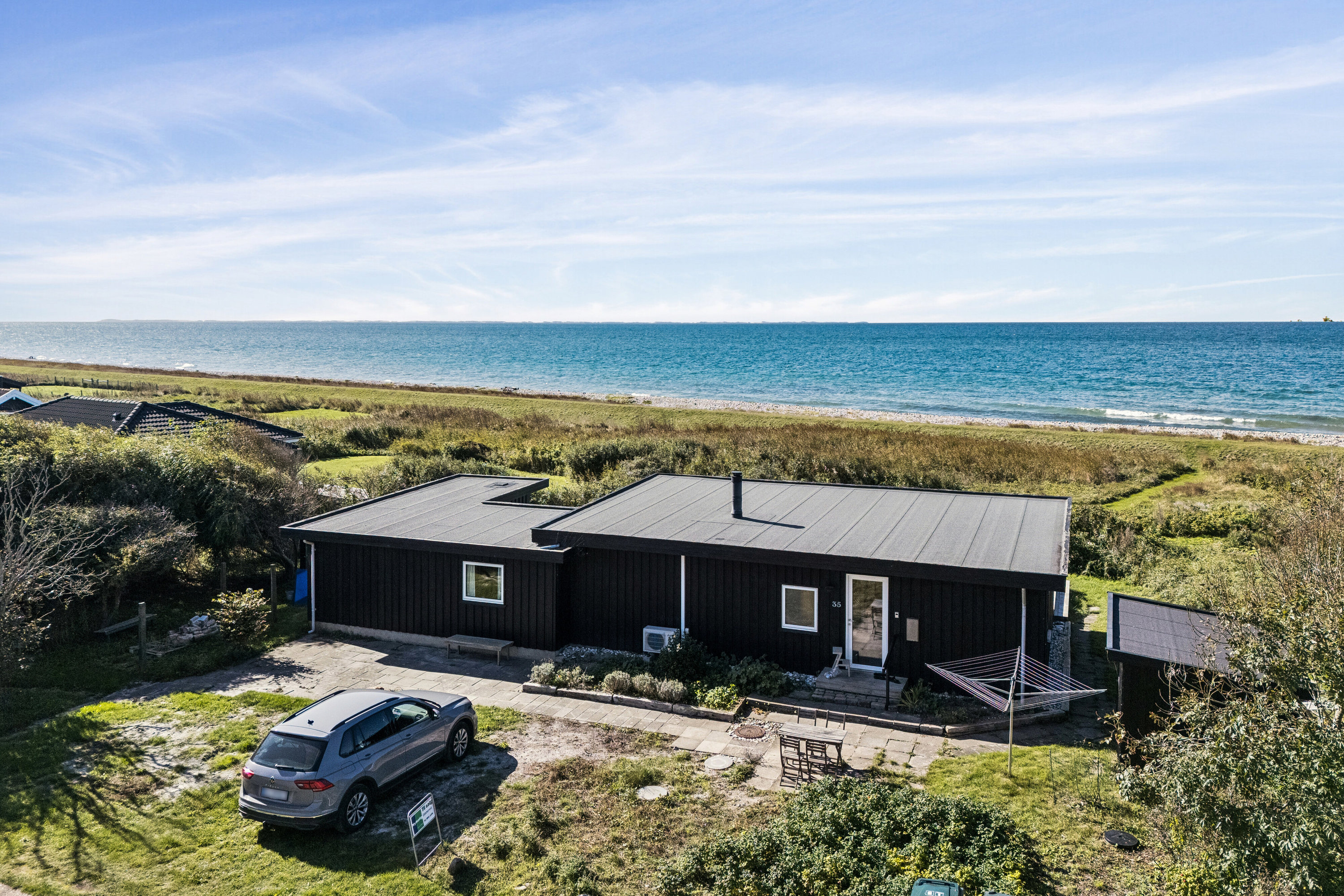 Fremhævet set fra haven billede i fuldskærmstilstand. Billede af Duevej 35, Yderby Lyng, 4583 Sjællands Odde