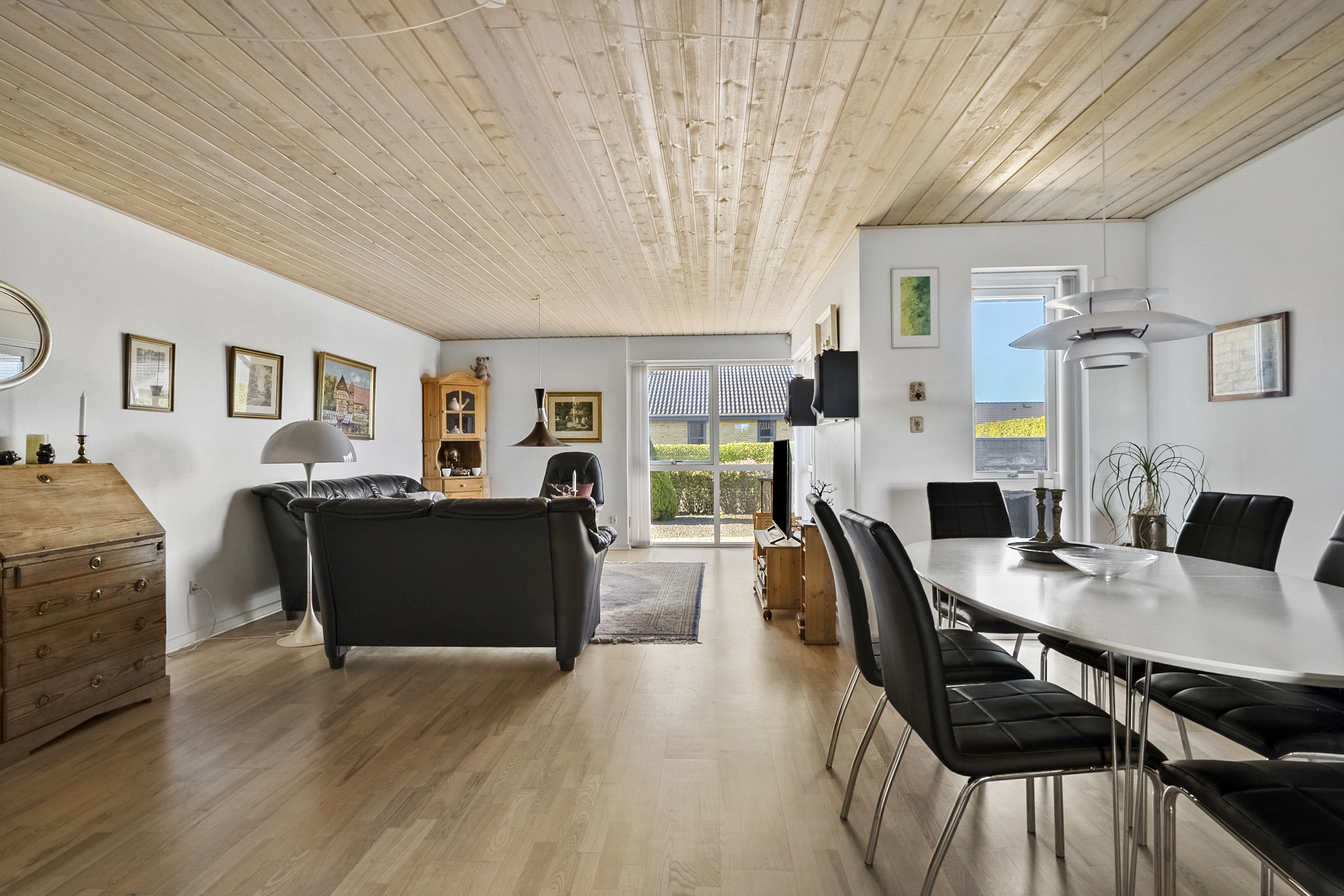 Fremhævet spisestue billede i fuldskærmstilstand. Billede af Overmarksvej 20, 8700 Horsens