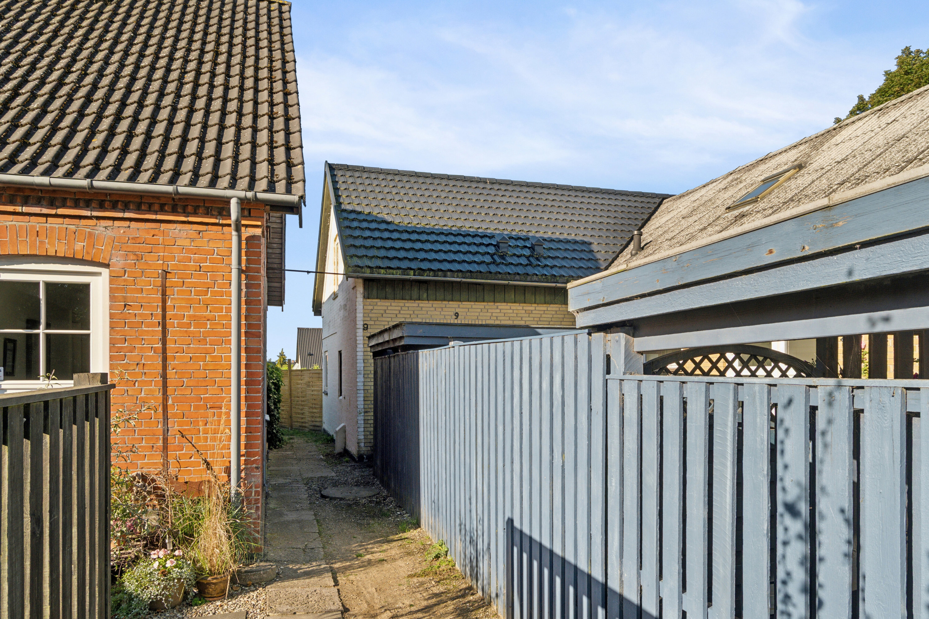 Fremhævet udendørs billede i fuldskærmstilstand. Billede af Stationsvej 9, 4261 Dalmose