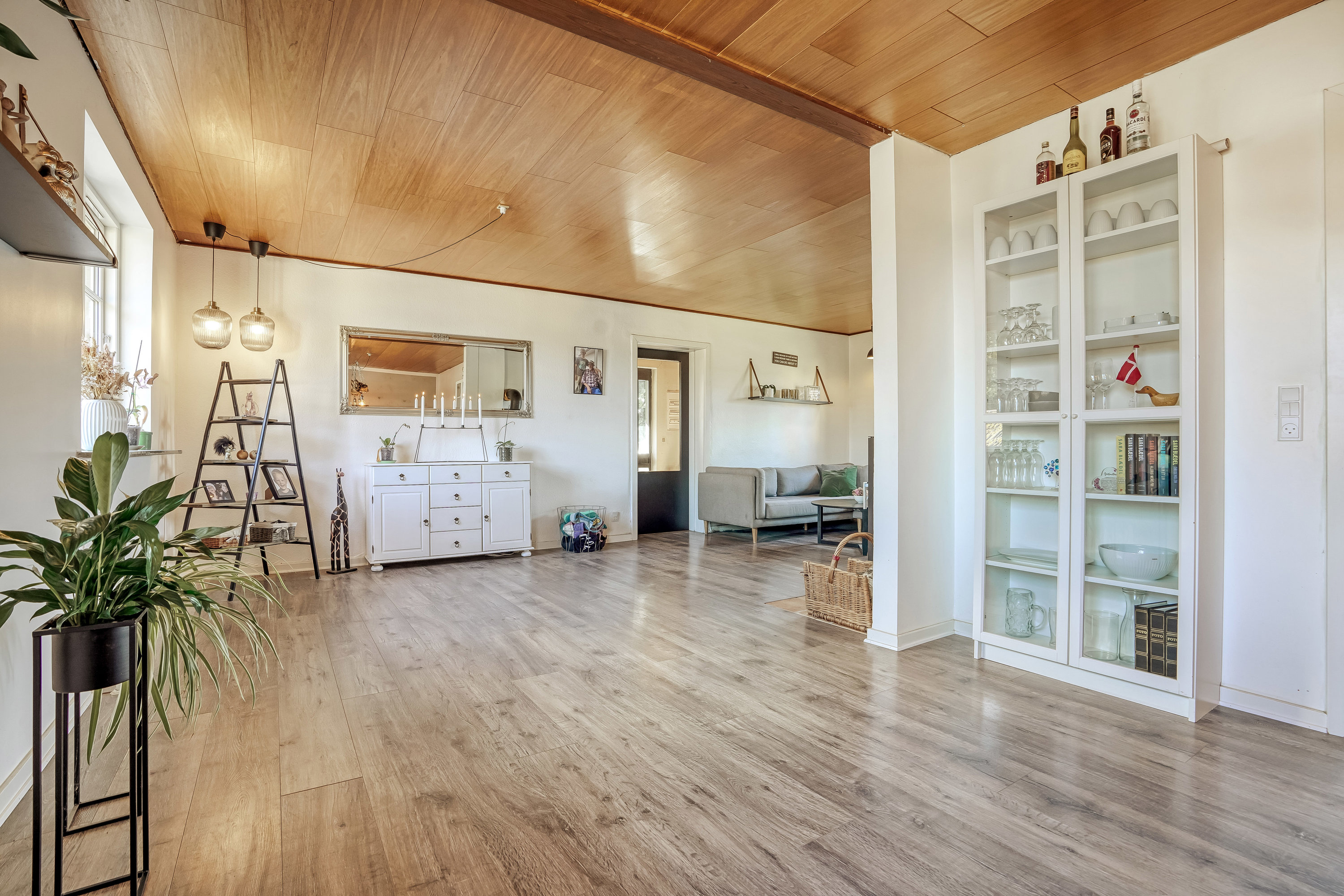 Fremhævet stue billede i fuldskærmstilstand. Billede af Mosegårdvej 51, Mosegård, 5580 Nørre Aaby