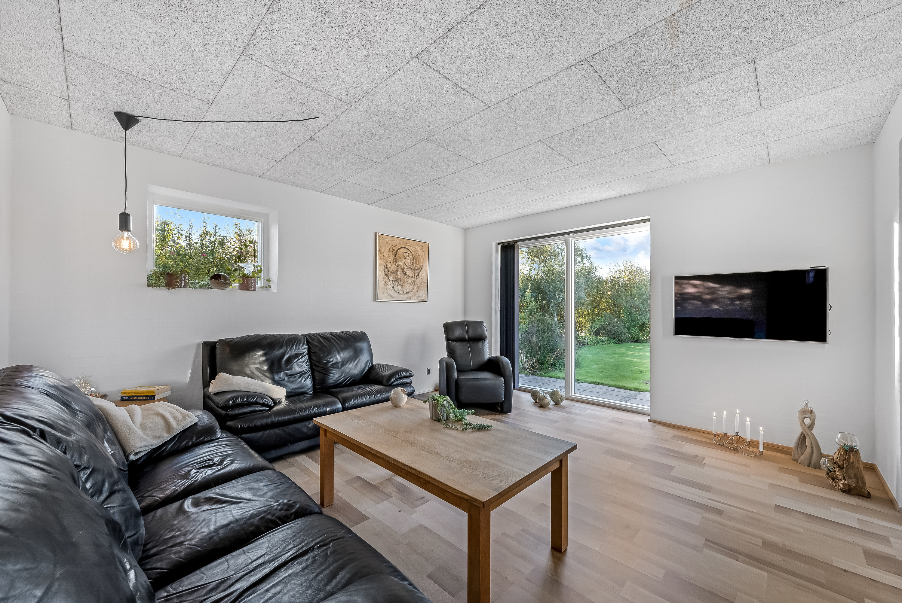 Fremhævet stue billede i fuldskærmstilstand. Billede af Rindumvej 26B, Rindum, 6950 Ringkøbing