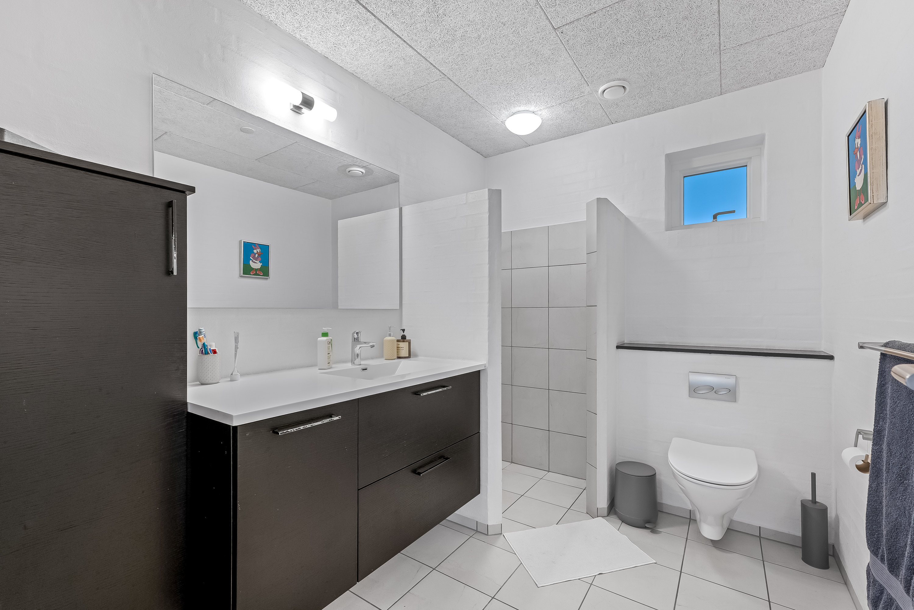 Fremhævet badeværelse billede i fuldskærmstilstand. Billede af Rindumvej 26B, Rindum, 6950 Ringkøbing