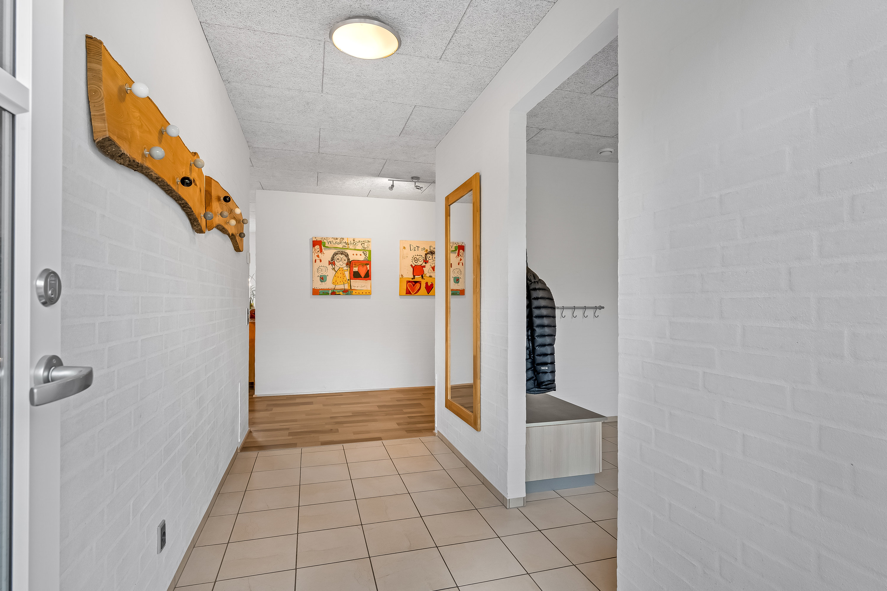 Fremhævet gang billede i fuldskærmstilstand. Billede af Rindumvej 26B, Rindum, 6950 Ringkøbing