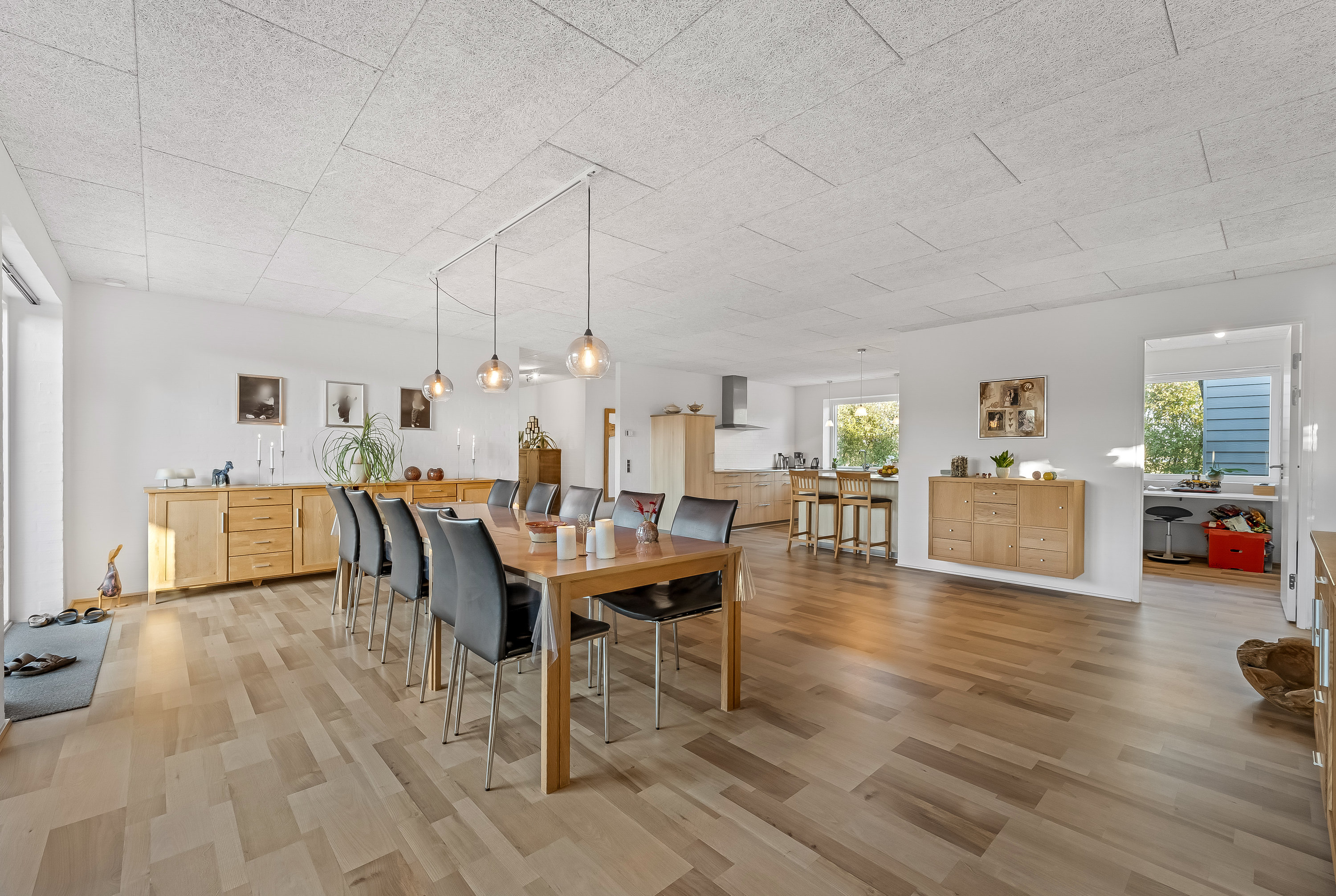 Fremhævet stue billede i fuldskærmstilstand. Billede af Rindumvej 26B, Rindum, 6950 Ringkøbing