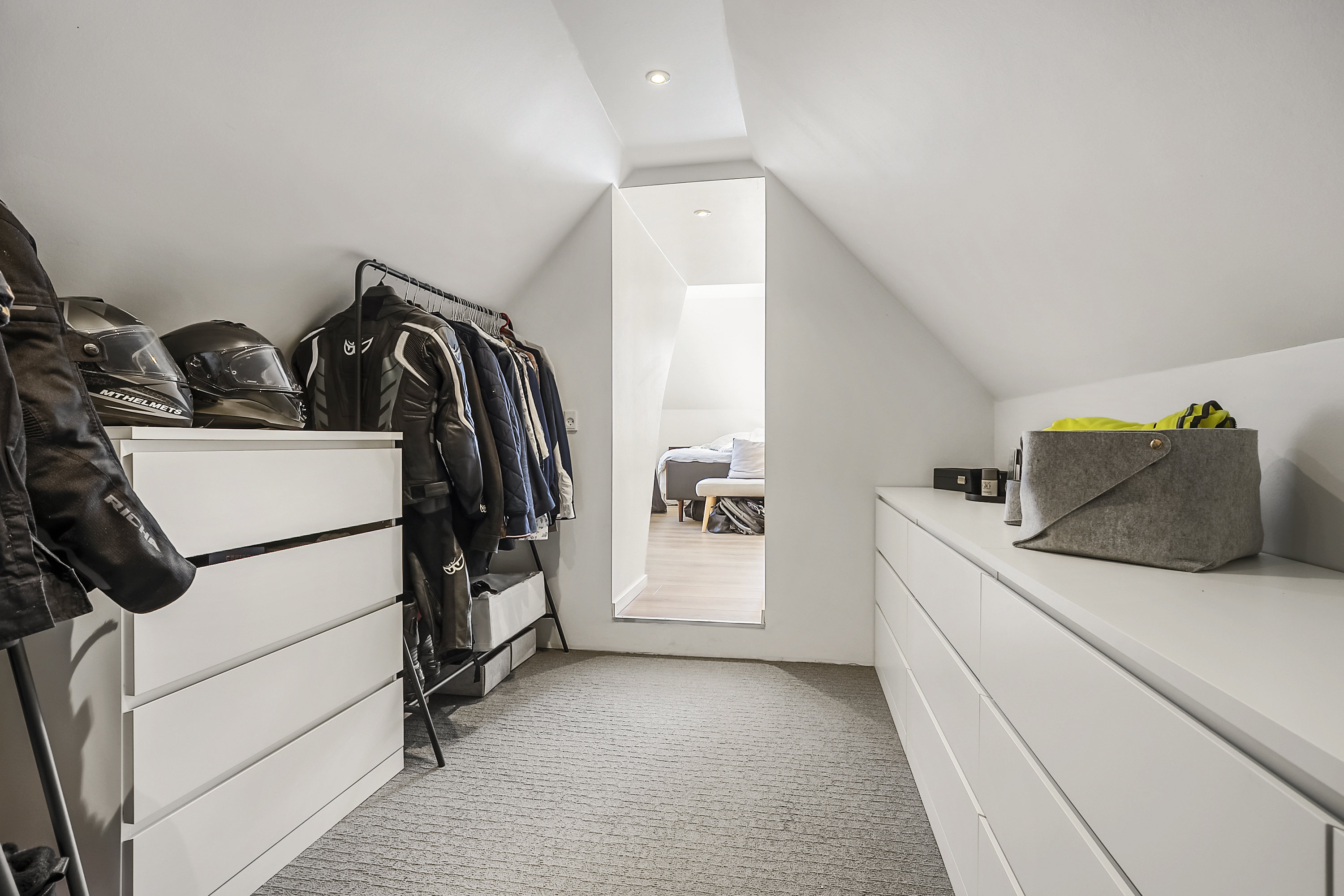 Fremhævet walk-in billede i fuldskærmstilstand. Billede af Søvænget 4, 4220 Korsør