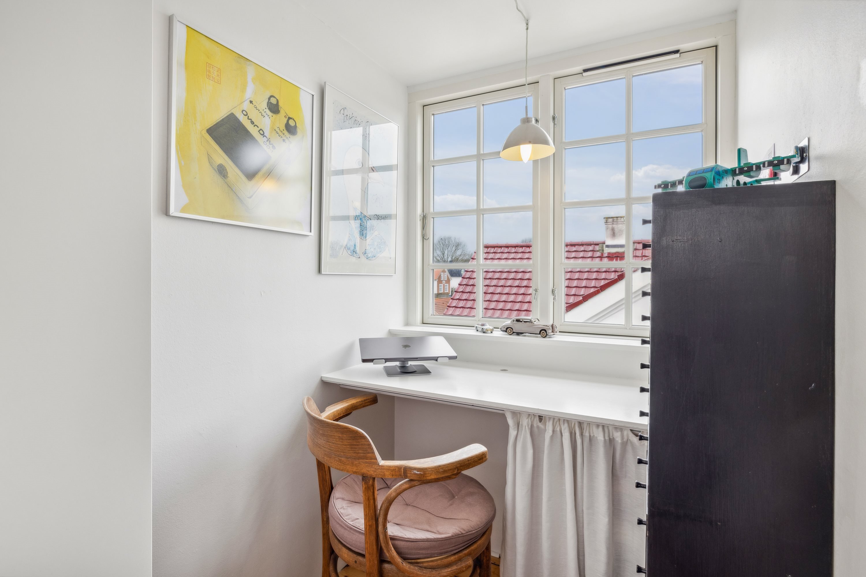 Fremhævet 1. sal billede i fuldskærmstilstand. Billede af Egholmsvej 8, 8660 Skanderborg