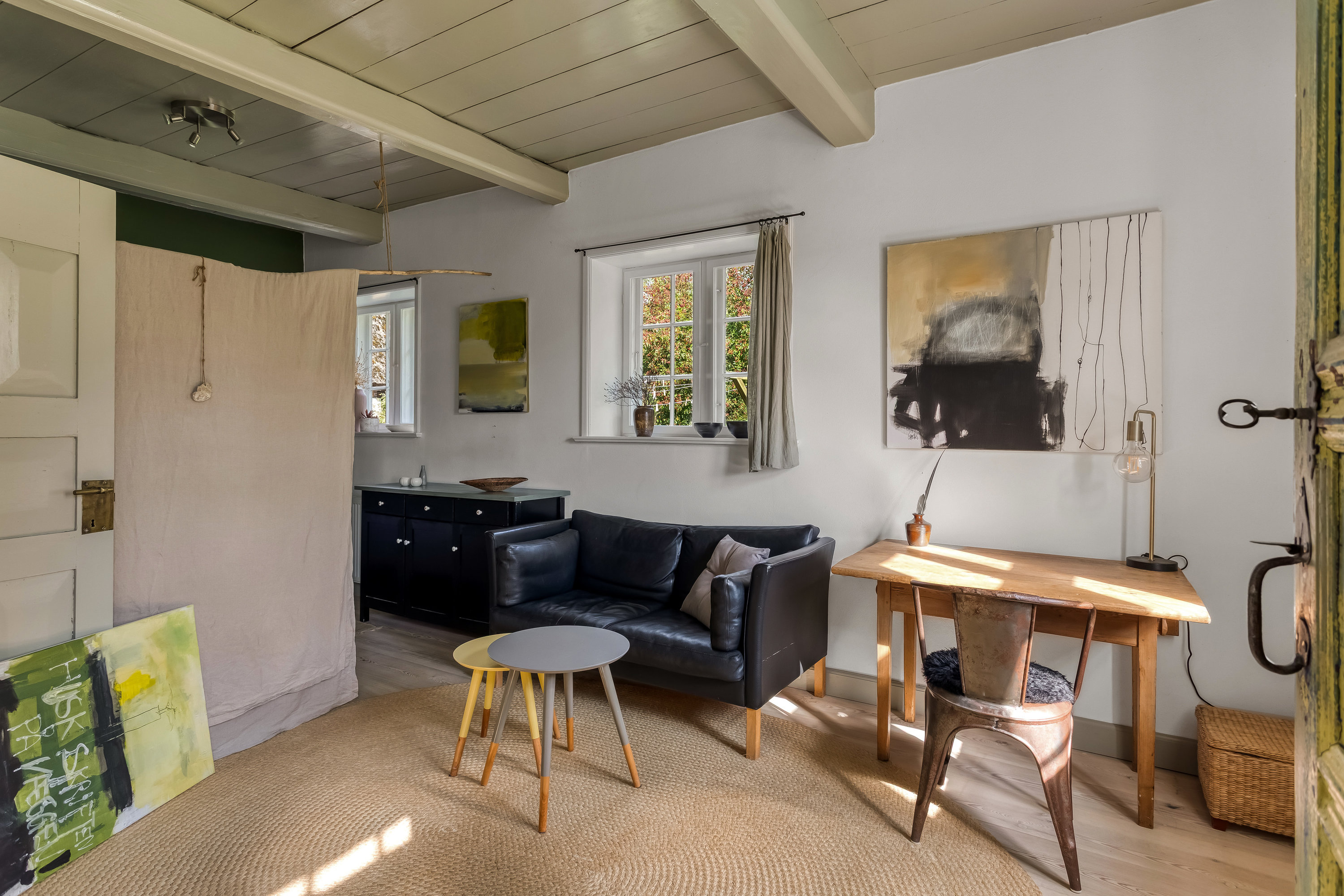 Fremhævet stue billede i fuldskærmstilstand. Billede af Strandvej 2, 6280 Højer