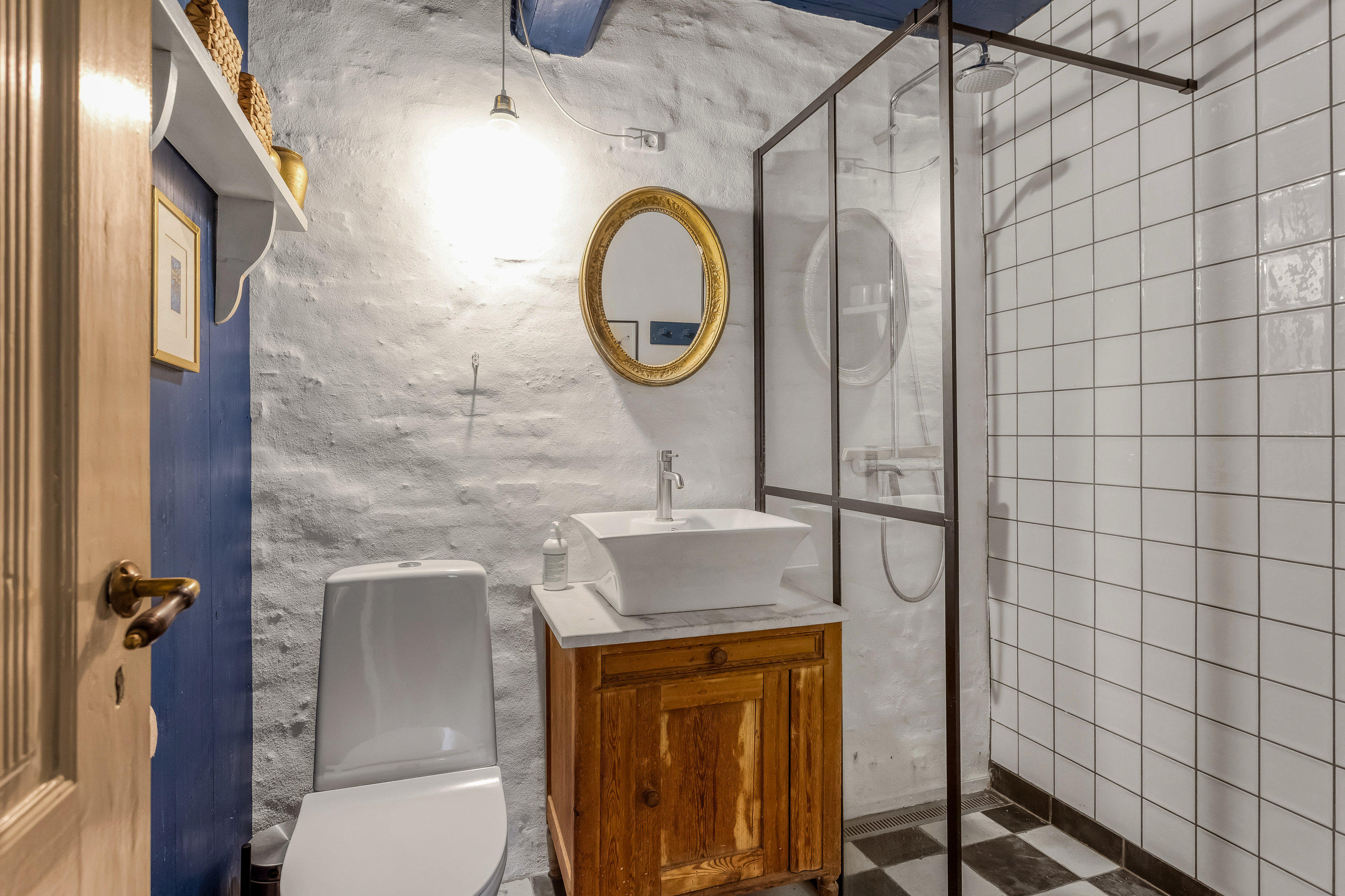 Fremhævet badeværelse billede i fuldskærmstilstand. Billede af Strandvej 2, 6280 Højer