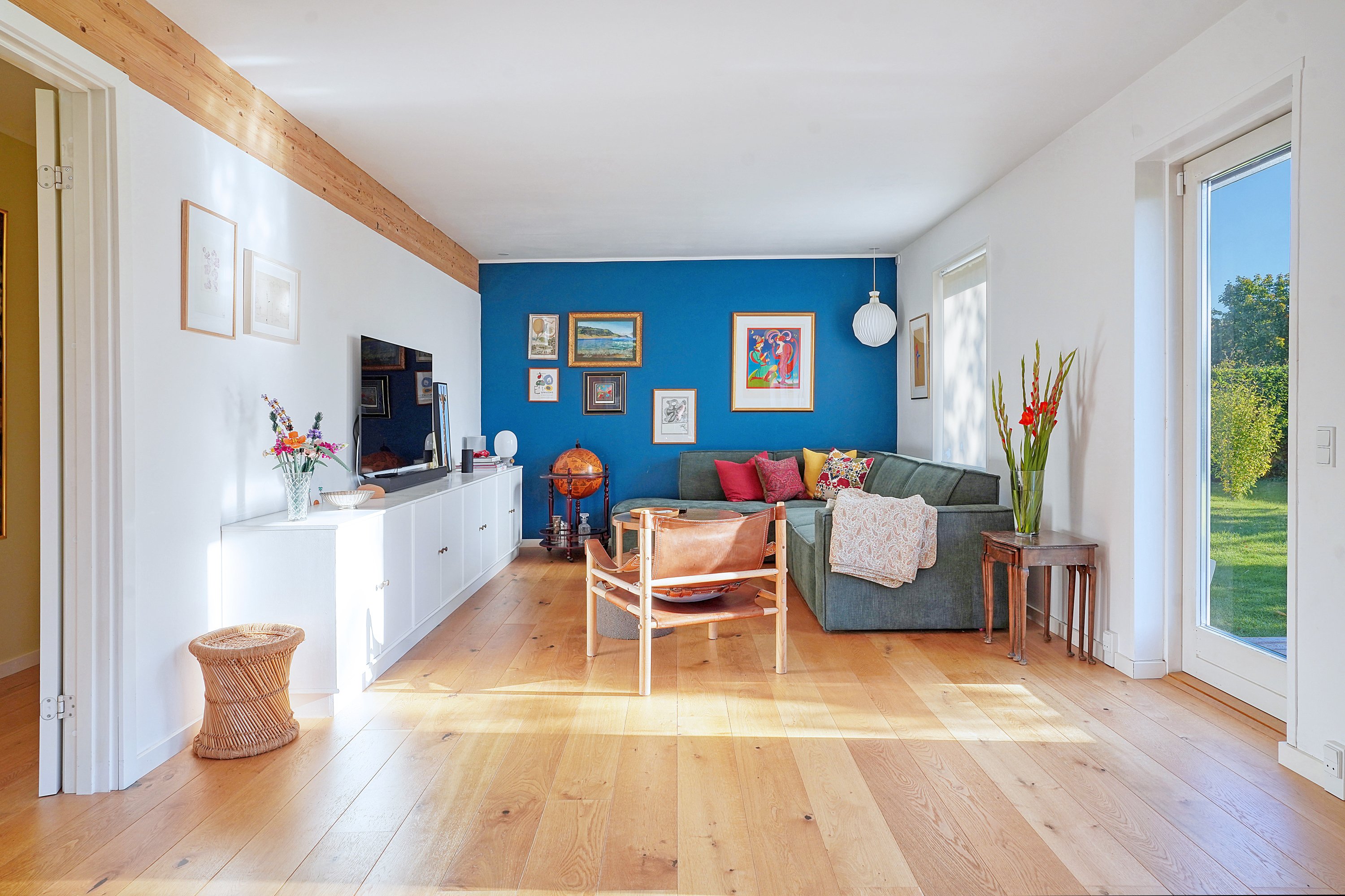 Fremhævet stue billede i fuldskærmstilstand. Billede af Hjortevænget 34, 3450 Allerød