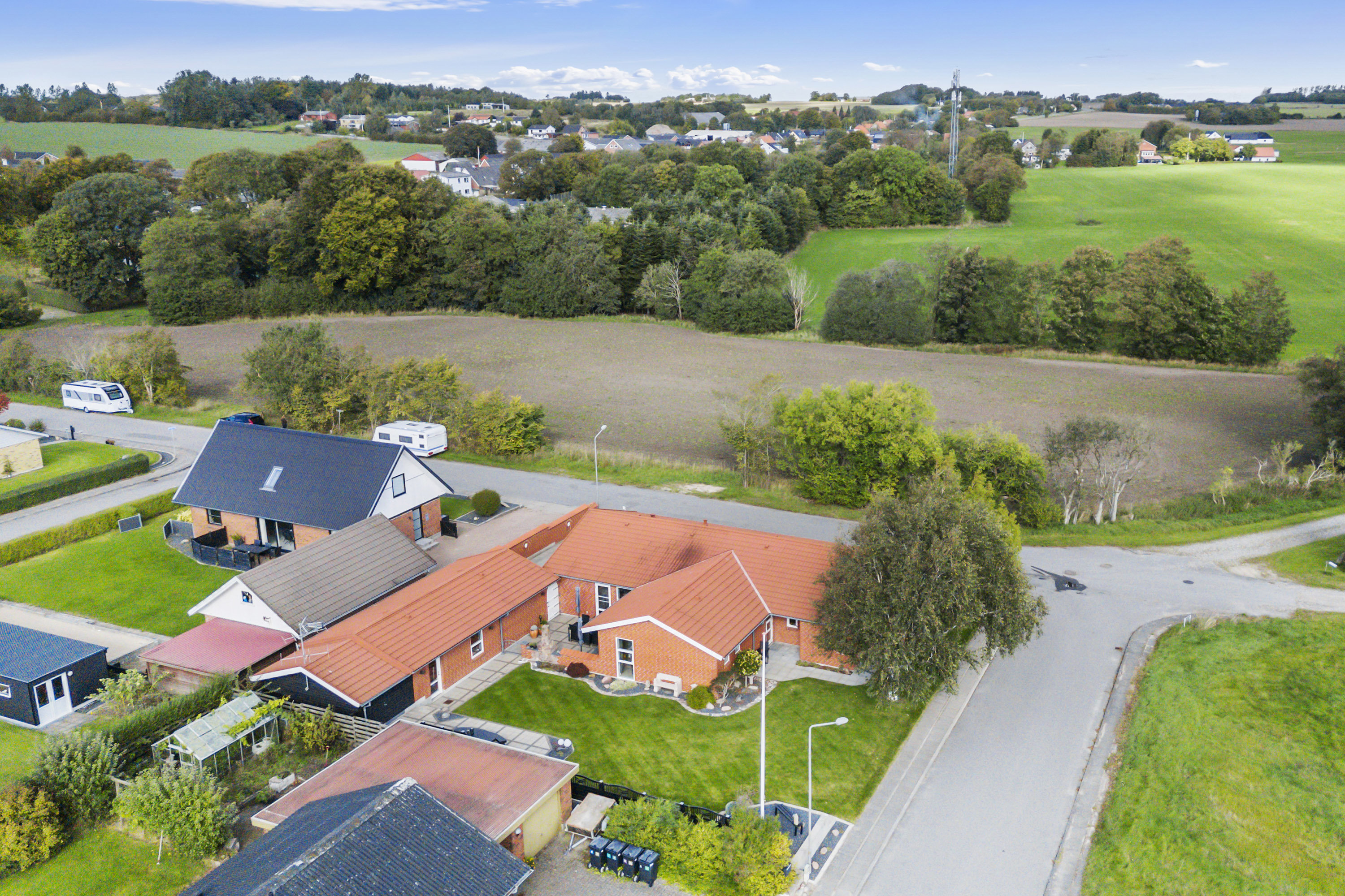 Fremhævet luftfoto billede i fuldskærmstilstand. Billede af Valgårdsvej 16, V Hornum, 9640 Farsø