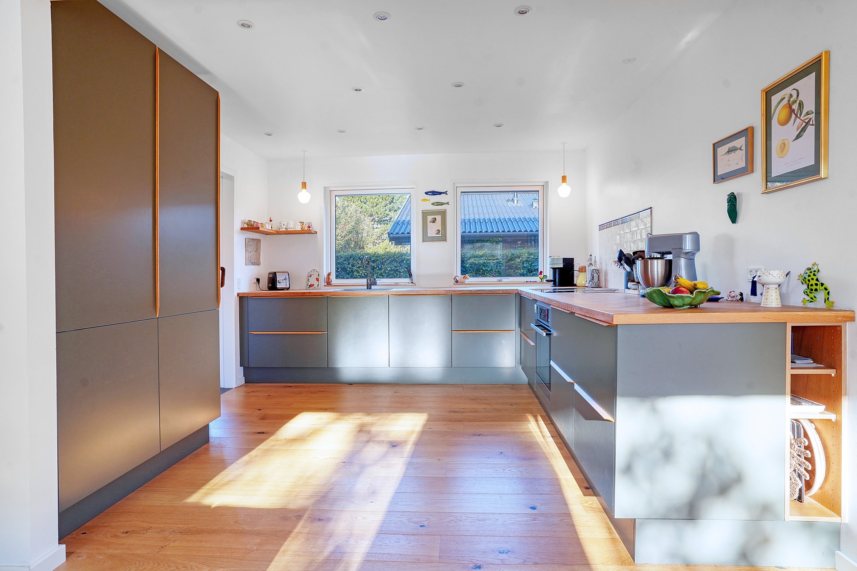 Fremhævet køkken billede i fuldskærmstilstand. Billede af Hjortevænget 34, 3450 Allerød