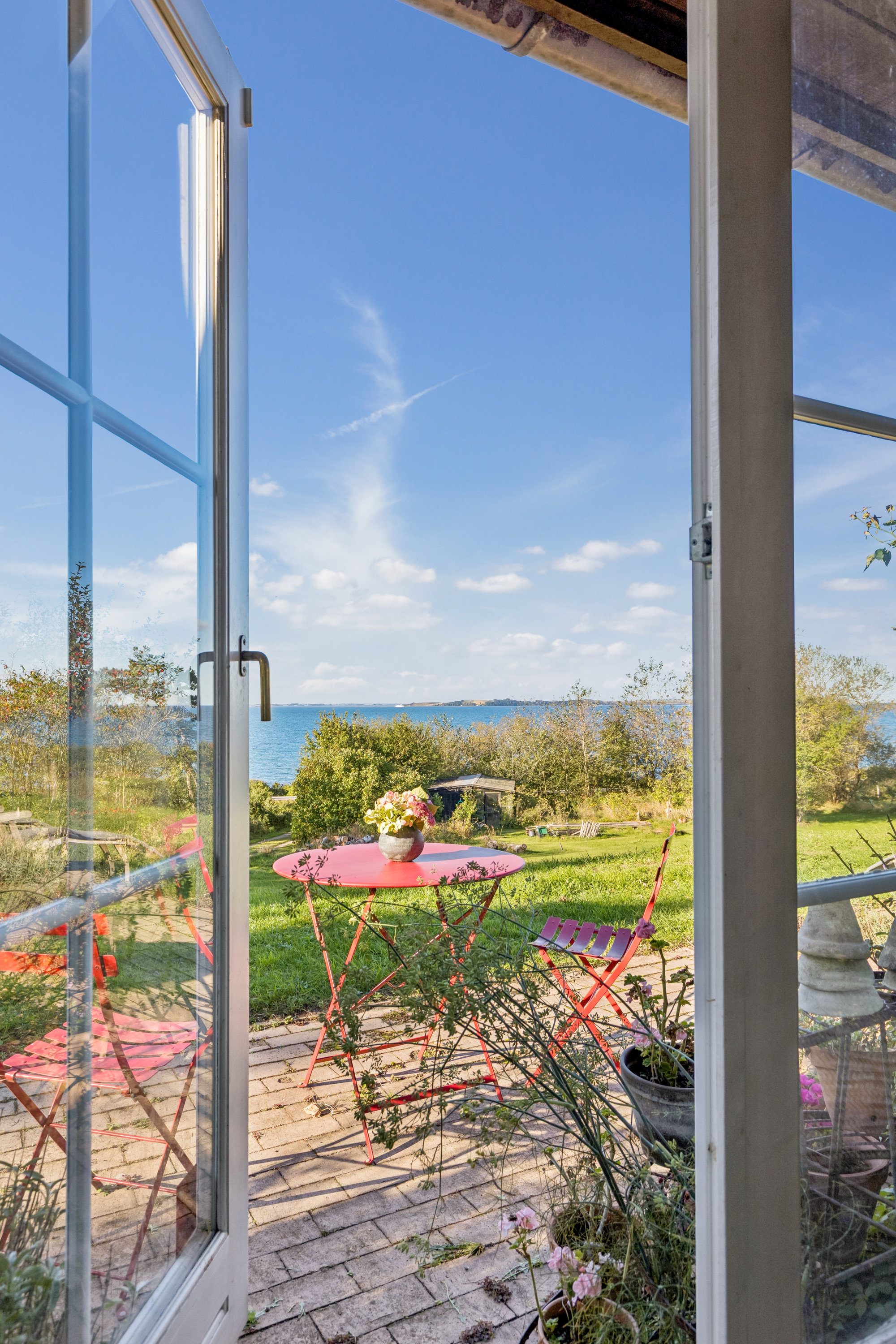 Fremhævet udsigt billede i fuldskærmstilstand. Billede af Vindekilde Strandvej 28, Bjergene, 4540 Fårevejle