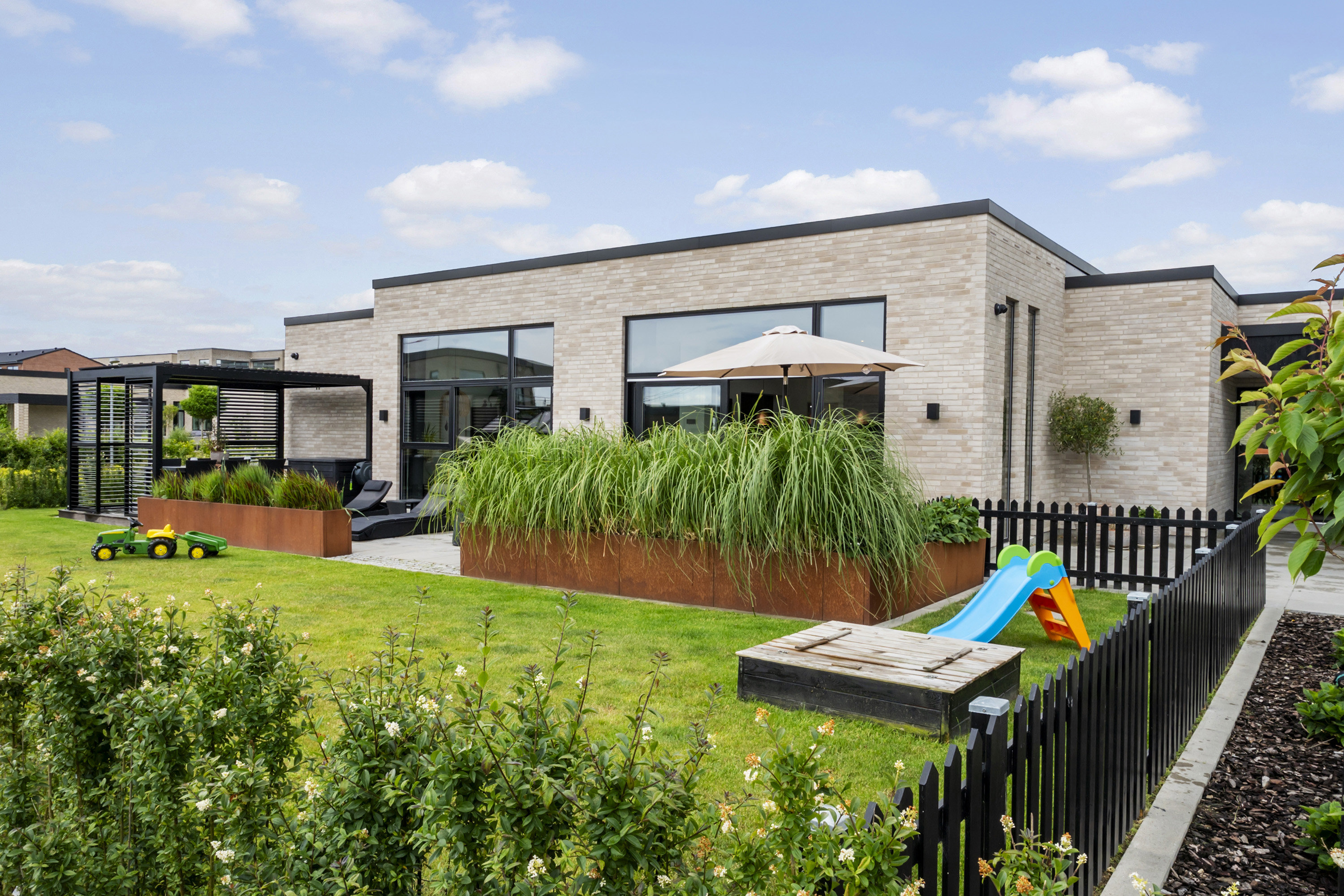 Fremhævet  billede i fuldskærmstilstand. Billede af Perikonhaven 13, 5500 Middelfart