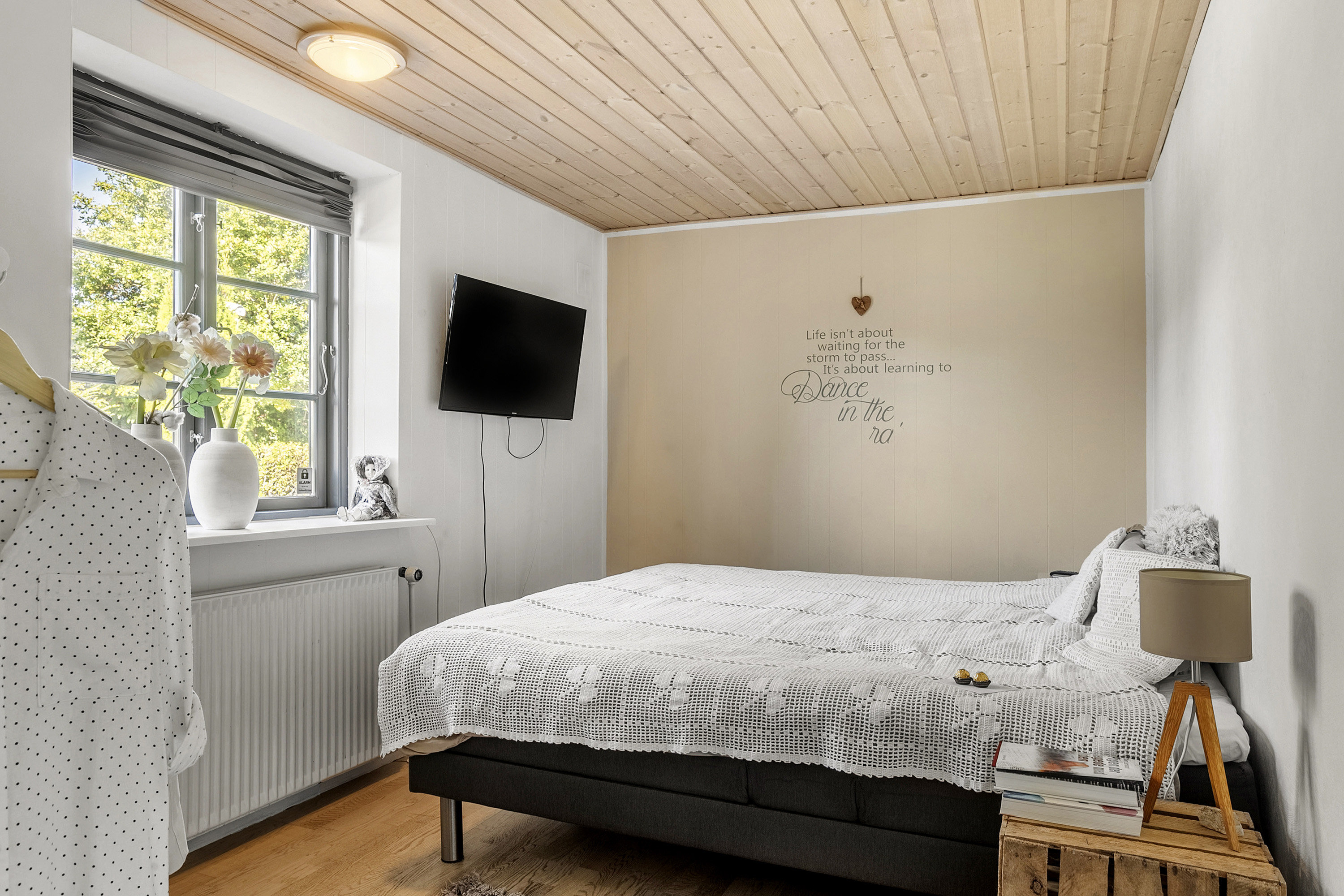 Fremhævet soveværelse billede i fuldskærmstilstand. Billede af Egevænget 17, Askov, 6600 Vejen