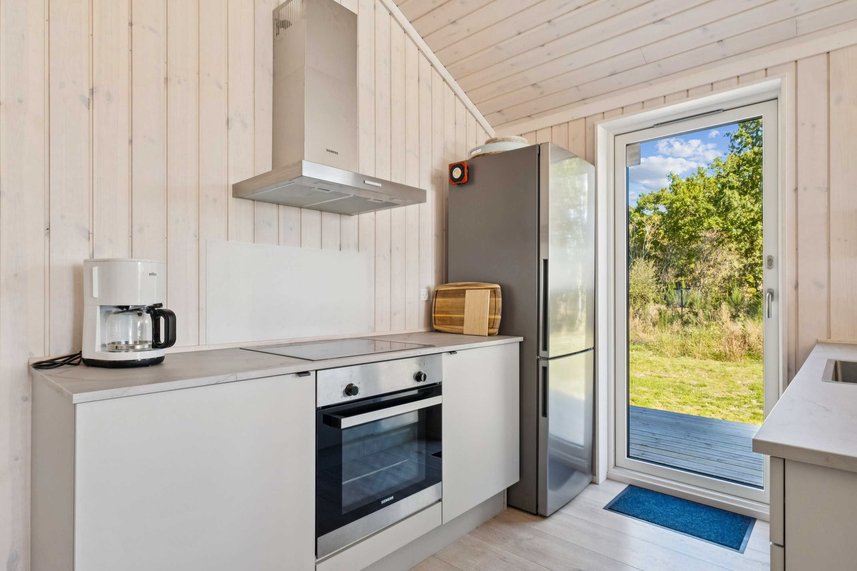 Fremhævet køkken billede i fuldskærmstilstand. Billede af Begtrupvig Strandvej 15A, Begtrup Vig, 8420 Knebel