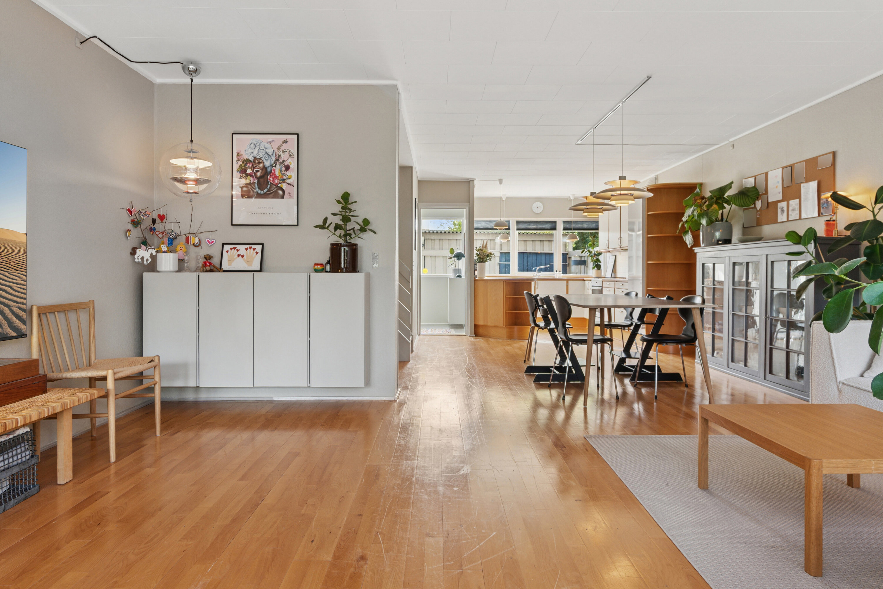 Fremhævet stue billede i fuldskærmstilstand. Billede af Tjørnehusene 20, 2600 Glostrup