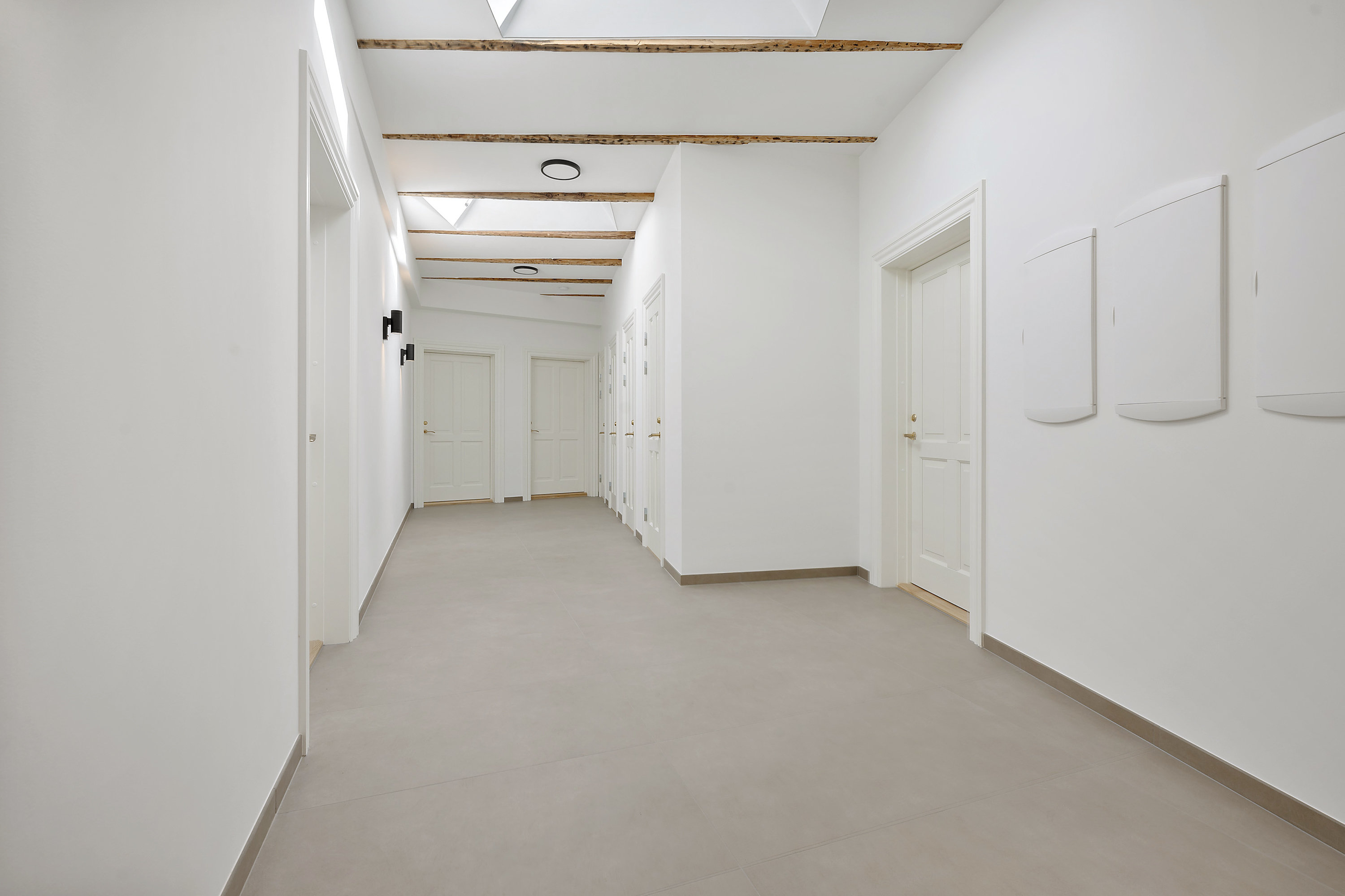 Fremhævet værelse billede i fuldskærmstilstand. Billede af Klosterstræde 3, 4. 3., 1157 København K