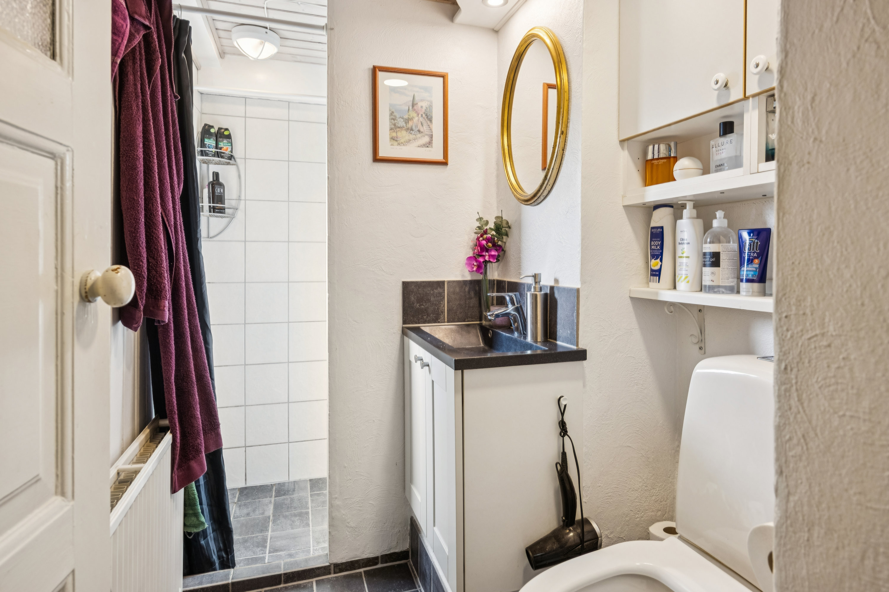 Fremhævet badeværelse billede i fuldskærmstilstand. Billede af Gl. Landevej 139, Ryaa, 9440 Aabybro