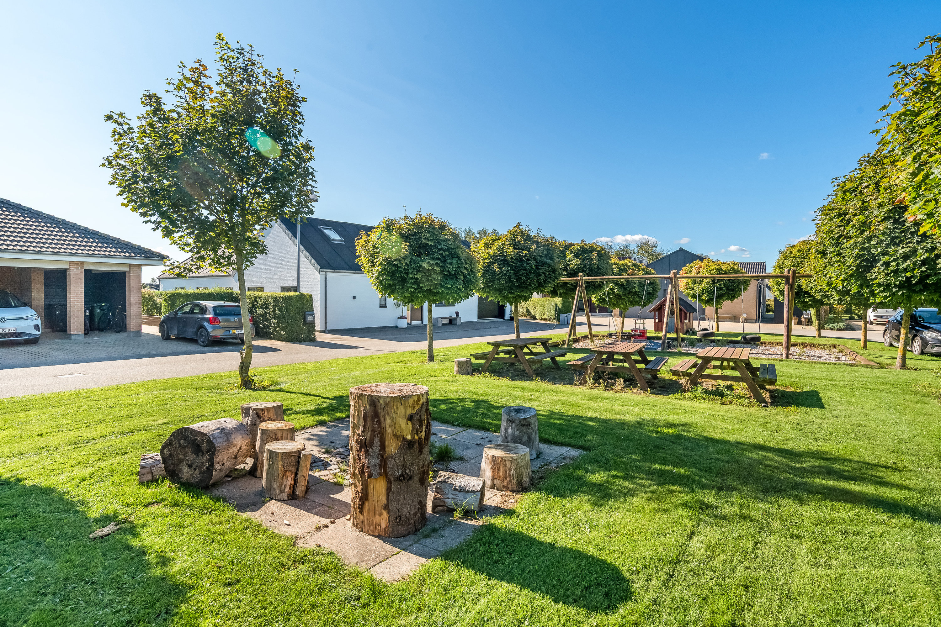 Fremhævet udenomsarealer billede i fuldskærmstilstand. Billede af Kæret 12, 7500 Holstebro