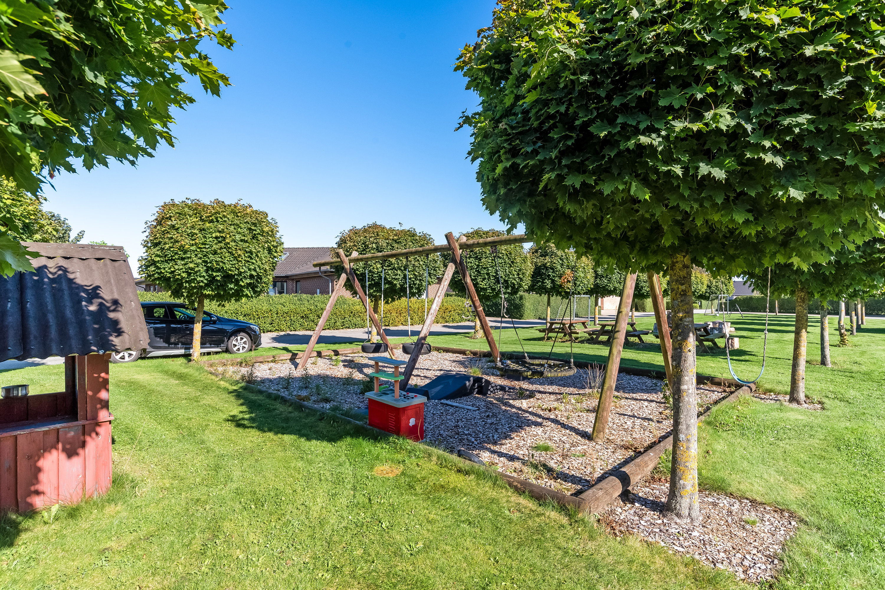 Fremhævet udenomsarealer billede i fuldskærmstilstand. Billede af Kæret 12, 7500 Holstebro