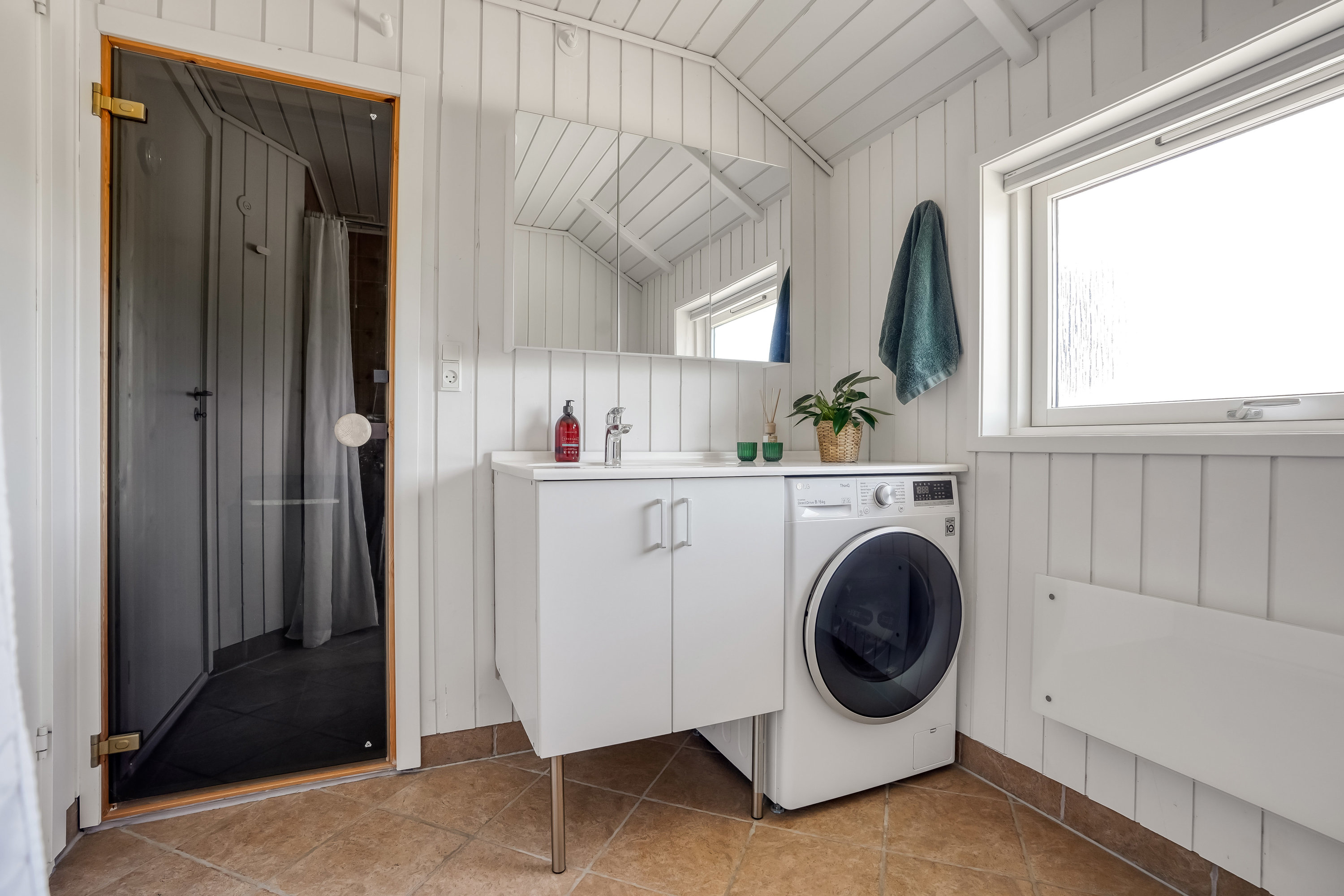 Fremhævet bryggers billede i fuldskærmstilstand. Billede af Åvej 18, Varbjerg Strand, 5464 Brenderup Fyn