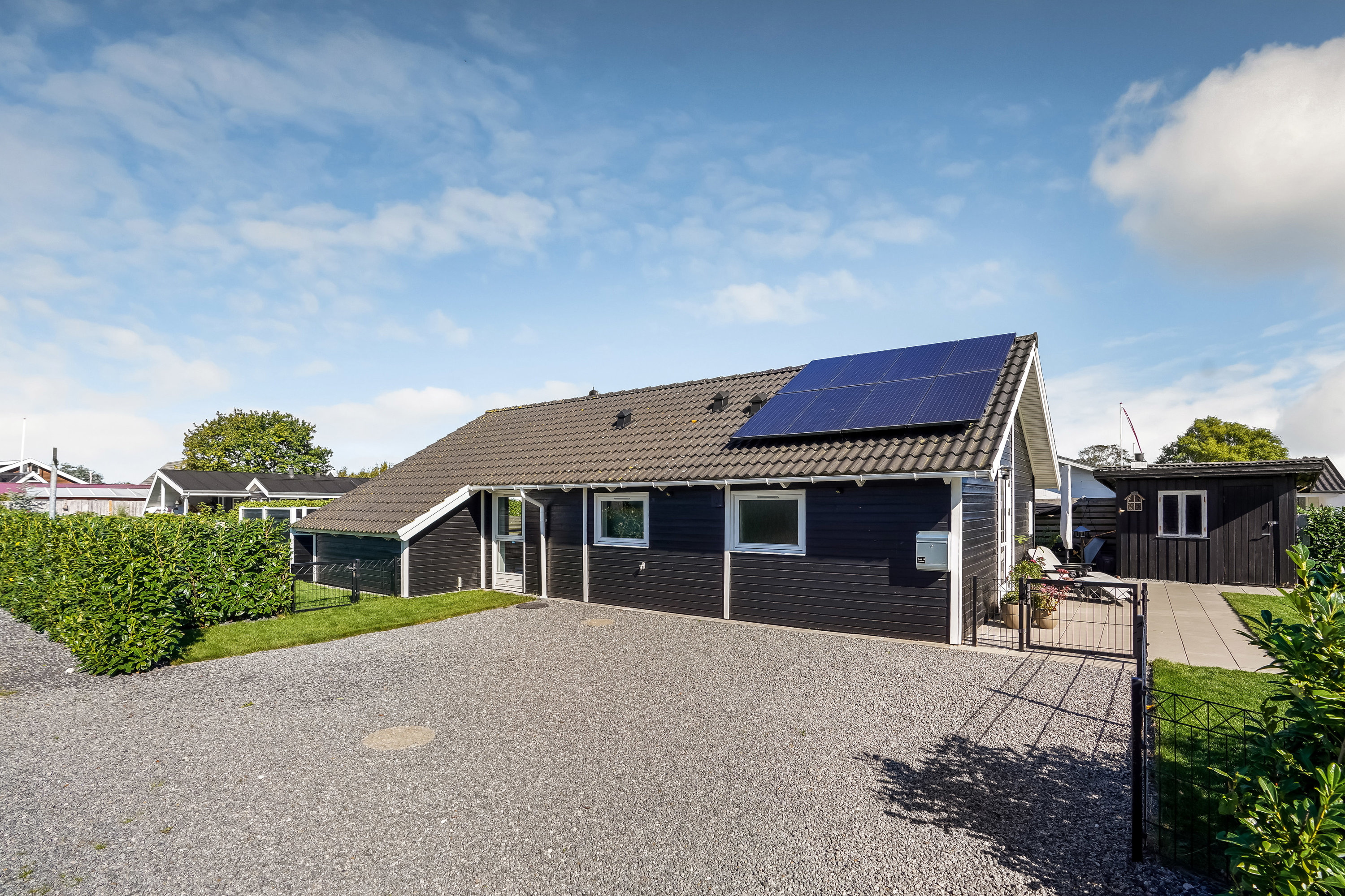 Fremhævet ejendommen billede i fuldskærmstilstand. Billede af Åvej 18, Varbjerg Strand, 5464 Brenderup Fyn