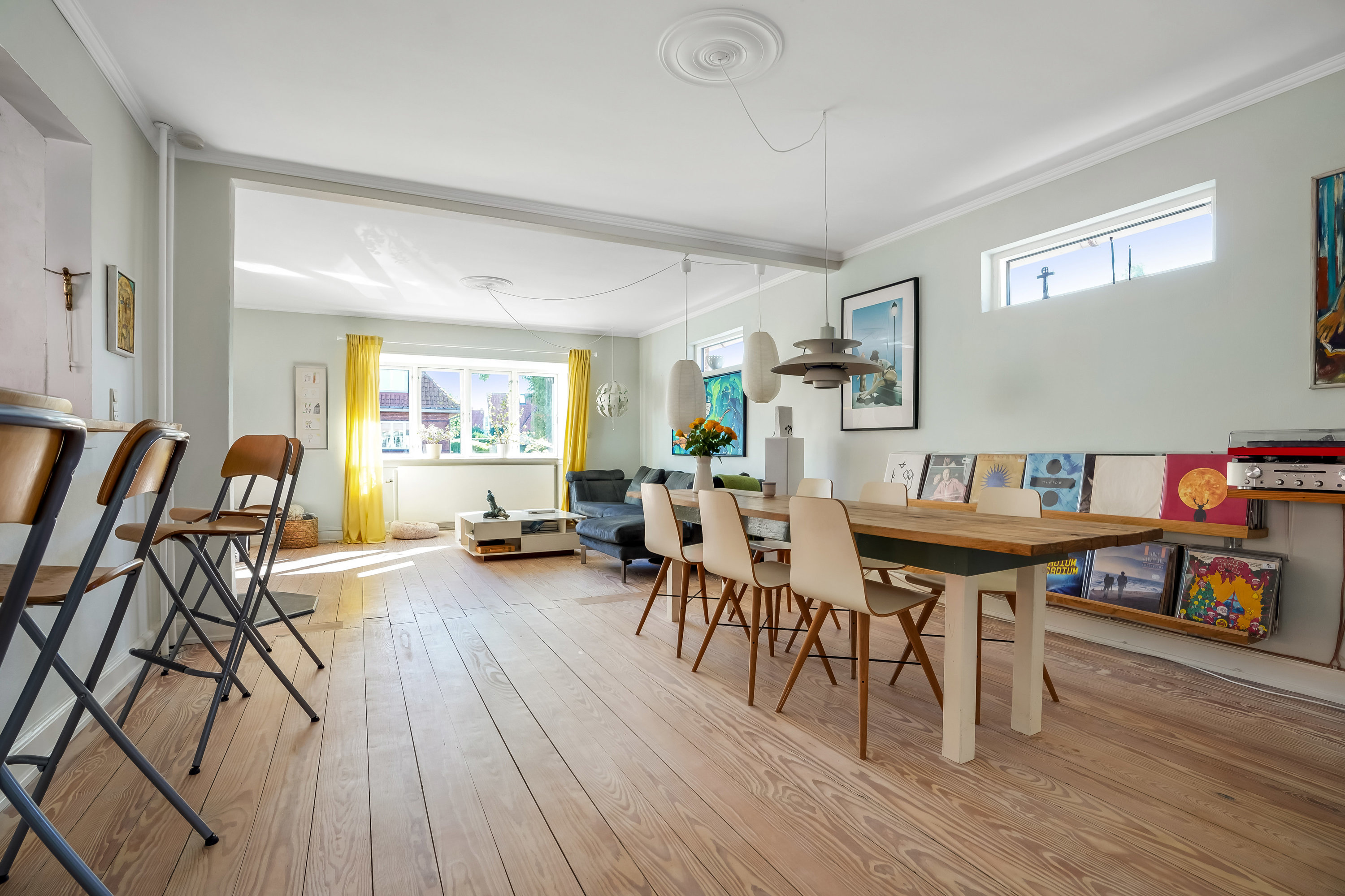 Fremhævet stue billede i fuldskærmstilstand. Billede af Norgesvej 12, 5500 Middelfart